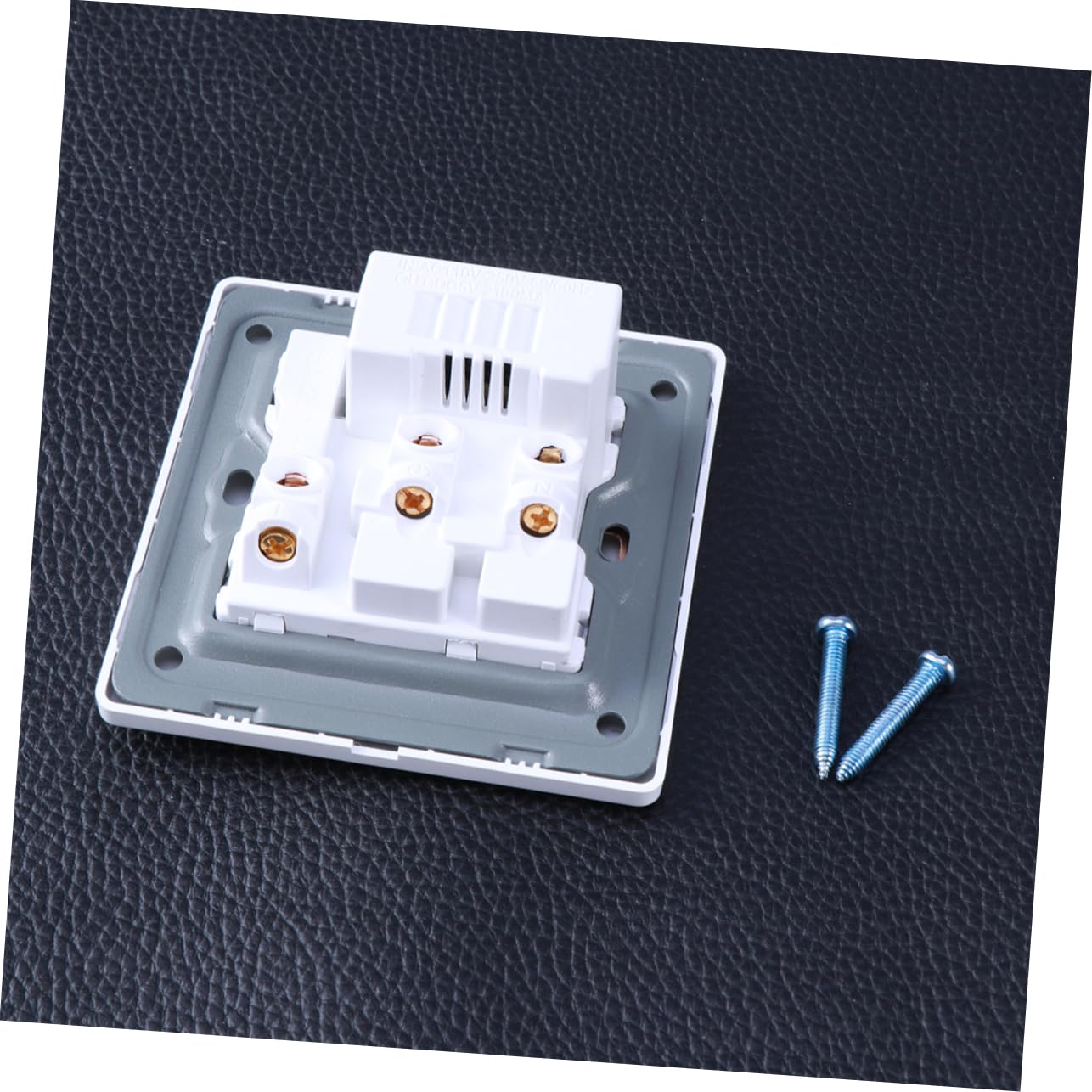 DOITOOL 3St Wandsteckdose mit Dual-USB Steckdosen-Wandplatte wandsteckdose mit usb -Steckdosen -Ladegerät für die Steckdose Wandsteckdose Frontplatte Weiß