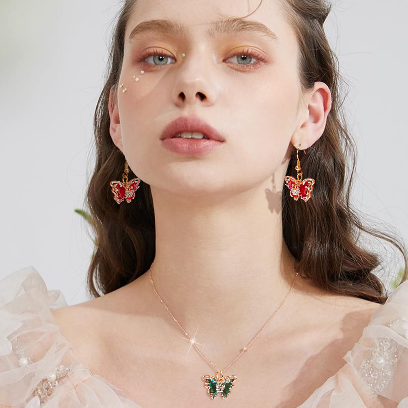 nbeads - Colgante de mariposa de cristal, 12 unidades, 6 colores, colgante de mariposa de latón, micro pavimento claro, circón cúbico, colgante para collar, pulsera y pendientes, fabricación de joyas