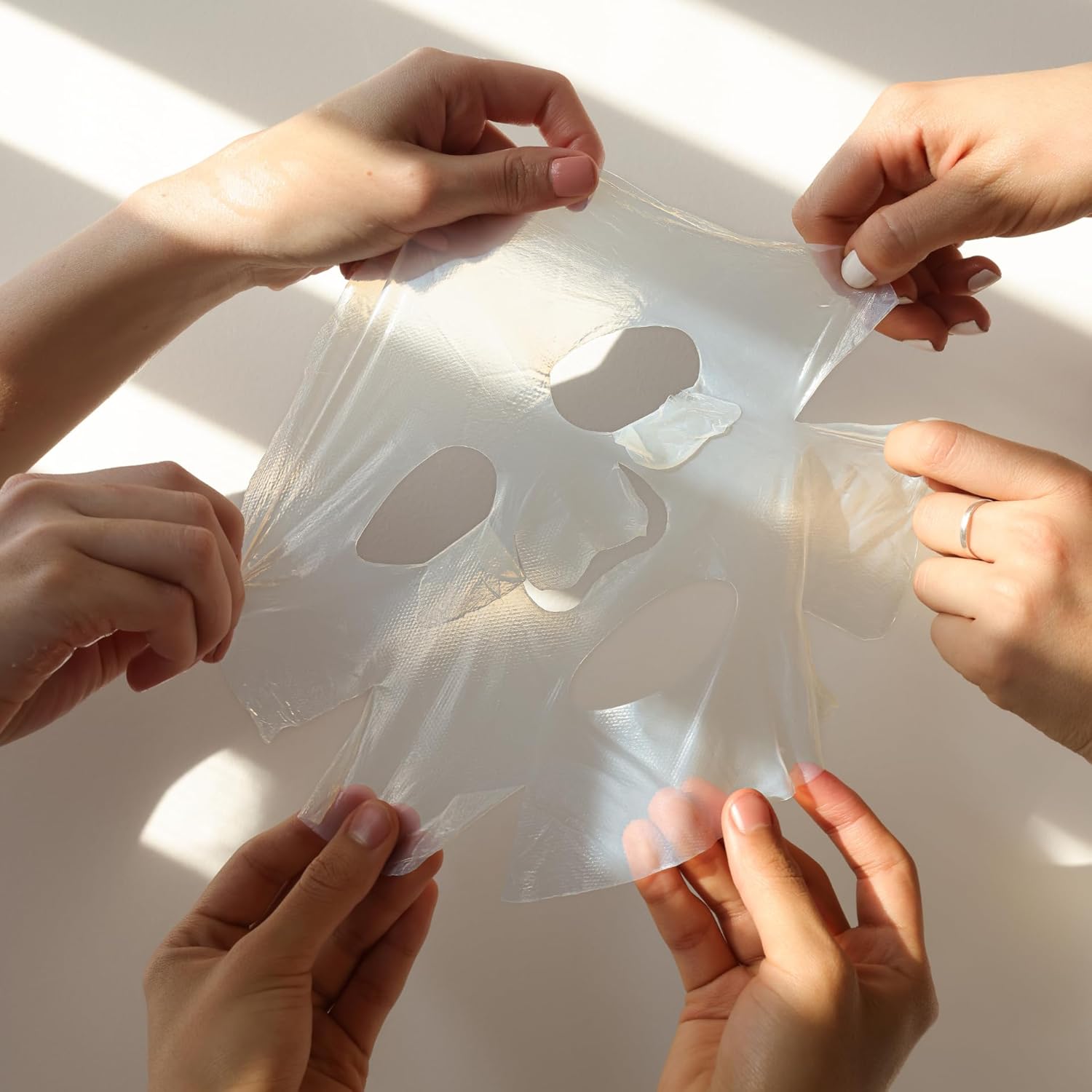 BioRepublic Multi-Peptide Power Recovery Masks – Biocellulose Face Masks for Radiance & Glow (12-Pack). The ultimate self-care treat for brides and their squad.