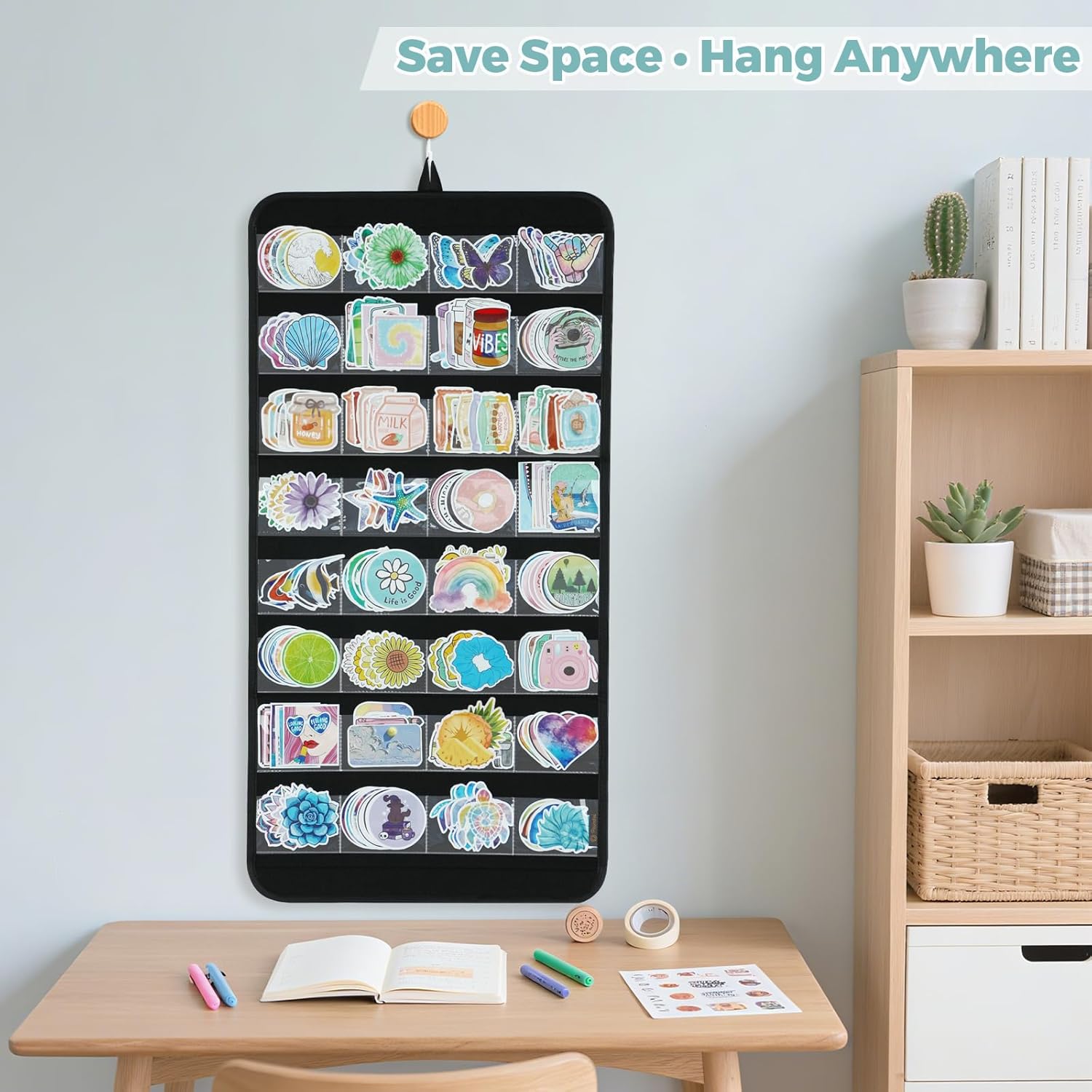 ウォールポケット名刺・カード49ポケットタテヨコ対応　クリア ウォール ポケット W-170 | カジュアル雑貨ビューピー ポータブルハンギングステッカーディスプレイオーガナイザー – 32個のクリアポケット壁掛けフェルトステッカーホルダー 名刺、スクラッ