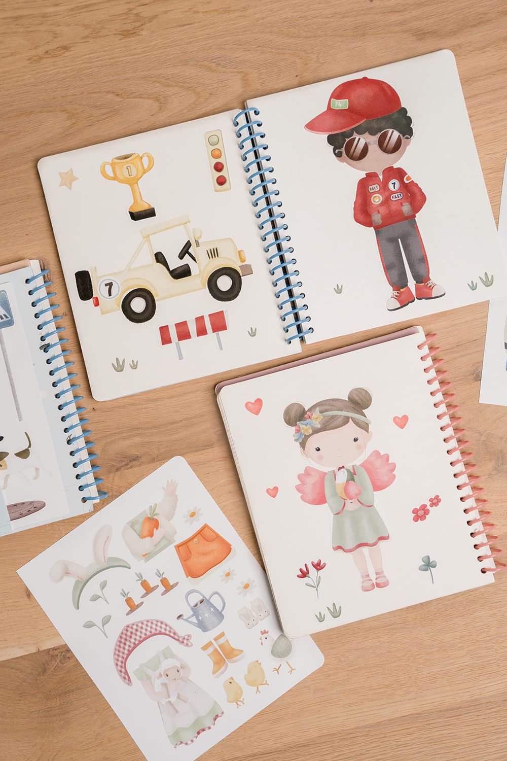 Little Dutch Libro con adesivi Dress me up Jim & Friends