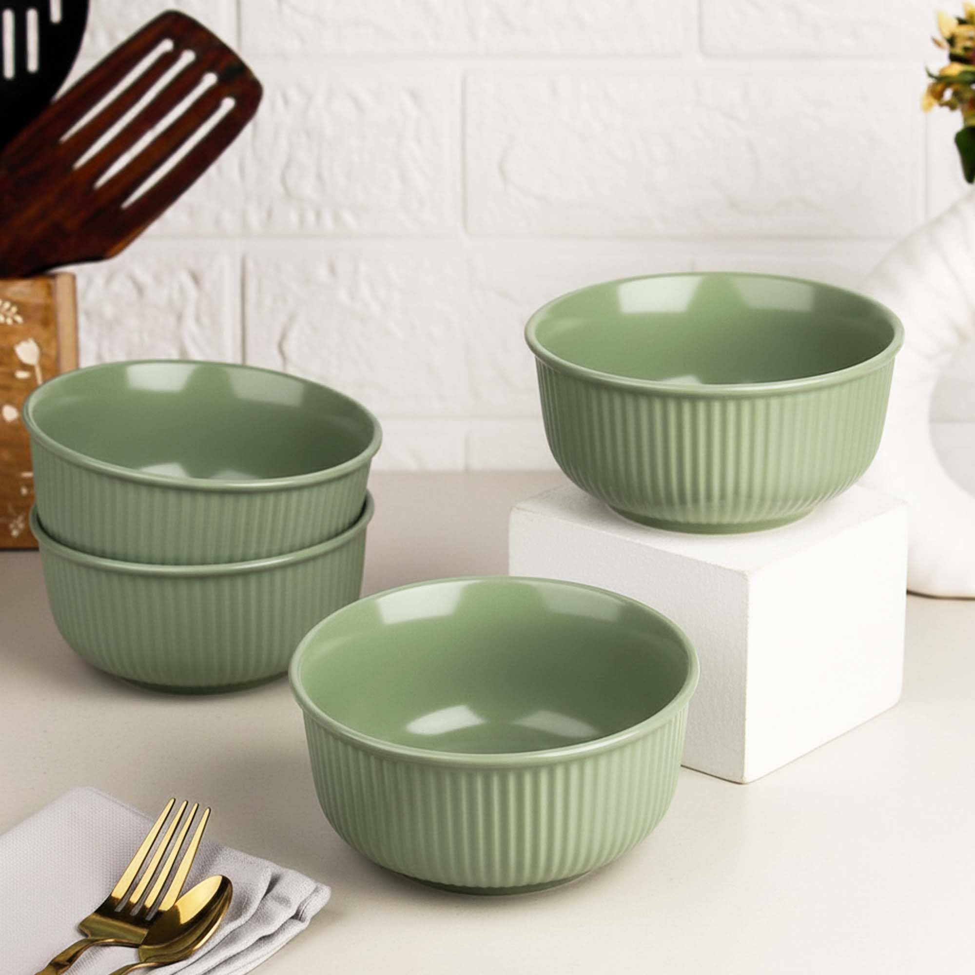 The Earth Store Green Fringe Ceramic Bowl Set of 4, 550ML Each | Snack Bowl | Perfect for Christmas Gift | New Year Gift & Daily Use