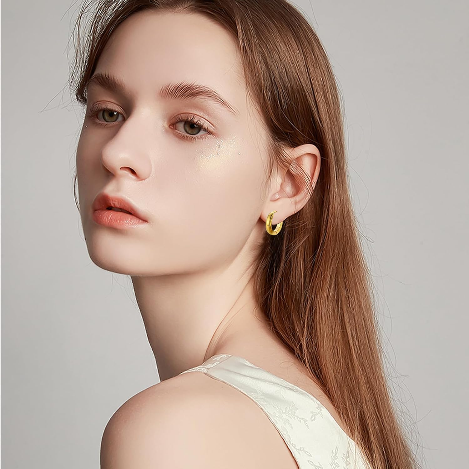 NEWITIN 9 Pairs Stainless Steel Hoop Earrings for Men Hypoallergenic Earring Huggie Cartilage Earring Set Gold Silver Black Small Hoop Earrings for Women Men