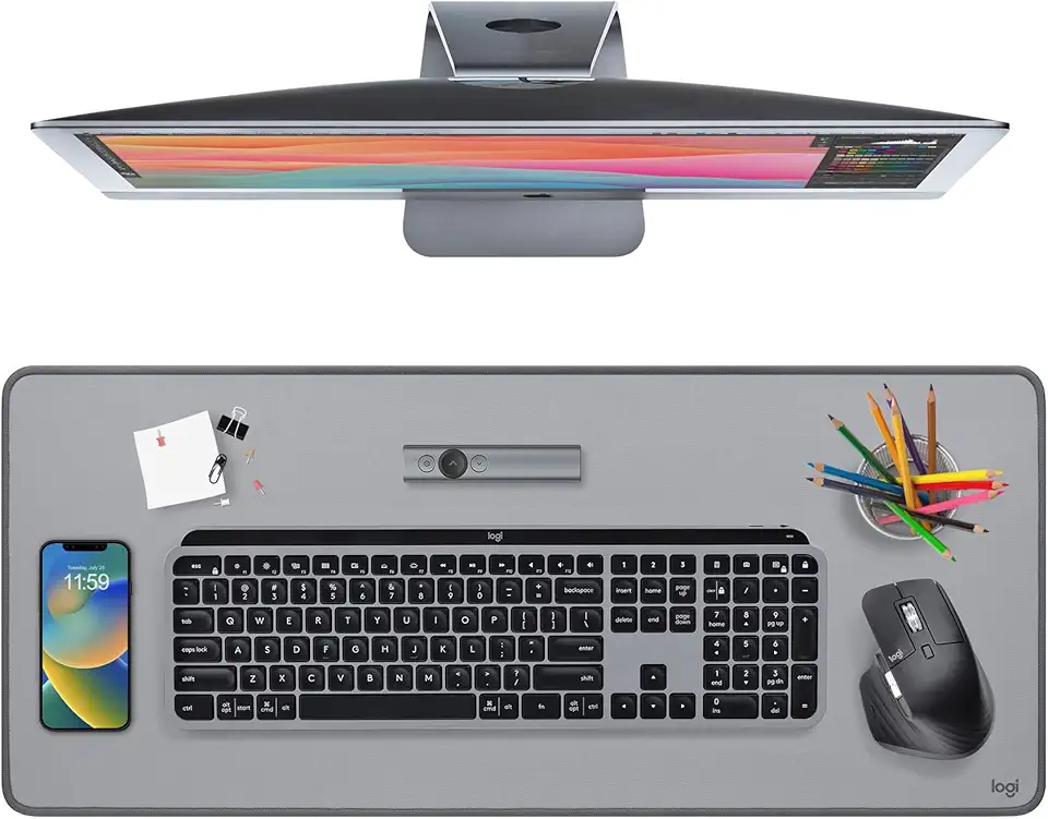 Mouse Pad Desk Mat Logitech Studio Series com Base Antiderrapante, Design Resistente a Respingos, Grande e Multifuncional - Cinza