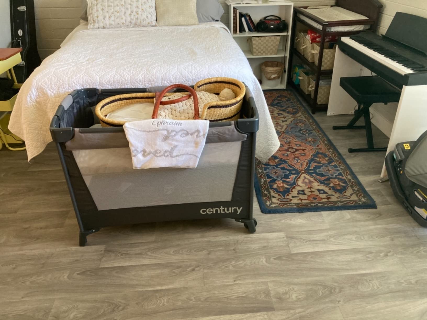 25/mo Finance Century Travel On LX 2in1 Compact Playard with