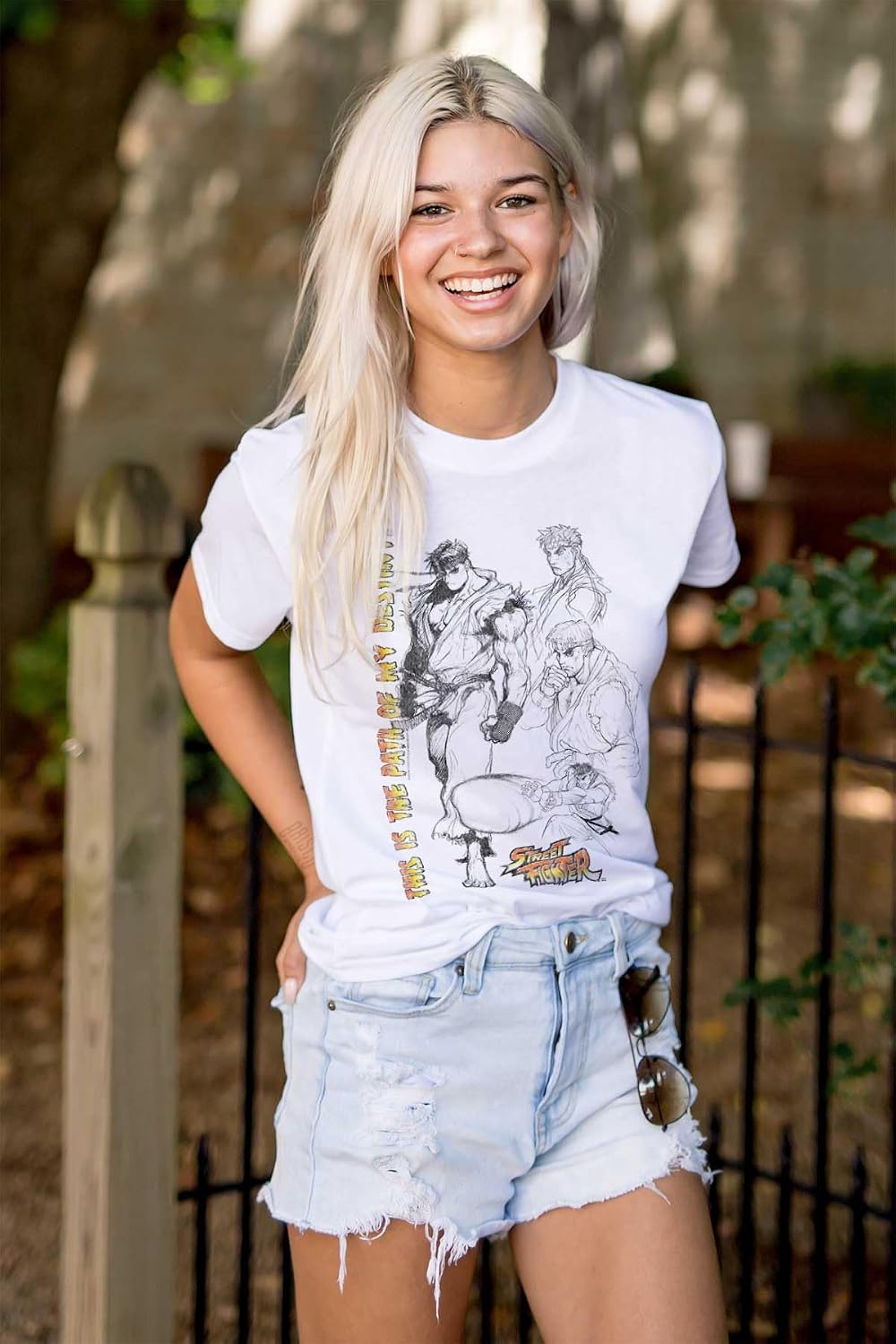 Street Fighter Chun-Li Vintage Gamer Graphic T Shirt Men or Women