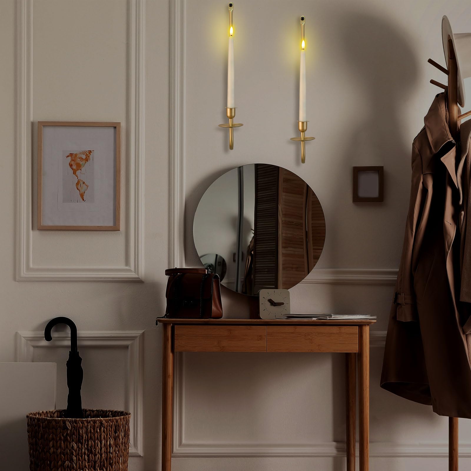tessco for You - Juego de 2 candelabros de metal para montaje en pared con velas cónicas sin llama y temporizador remoto, velas LED de 9.6 pulgadas, portavelas de pared colgante de 16.5 pulgadas para