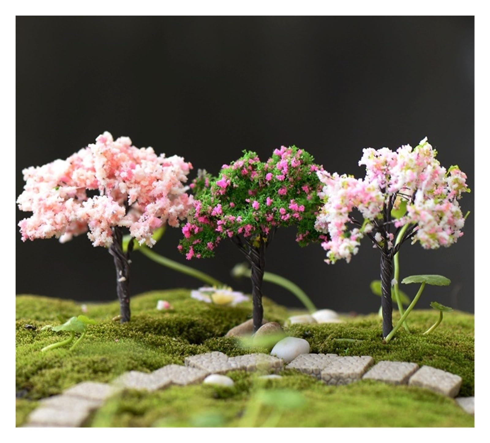 YDMHYLAI Garden Ornaments Miniature Garden Ornament Statue Figurines for Landscape Pot Dollhouse Home Decor, Soft Lightweight(3pcs Tree)