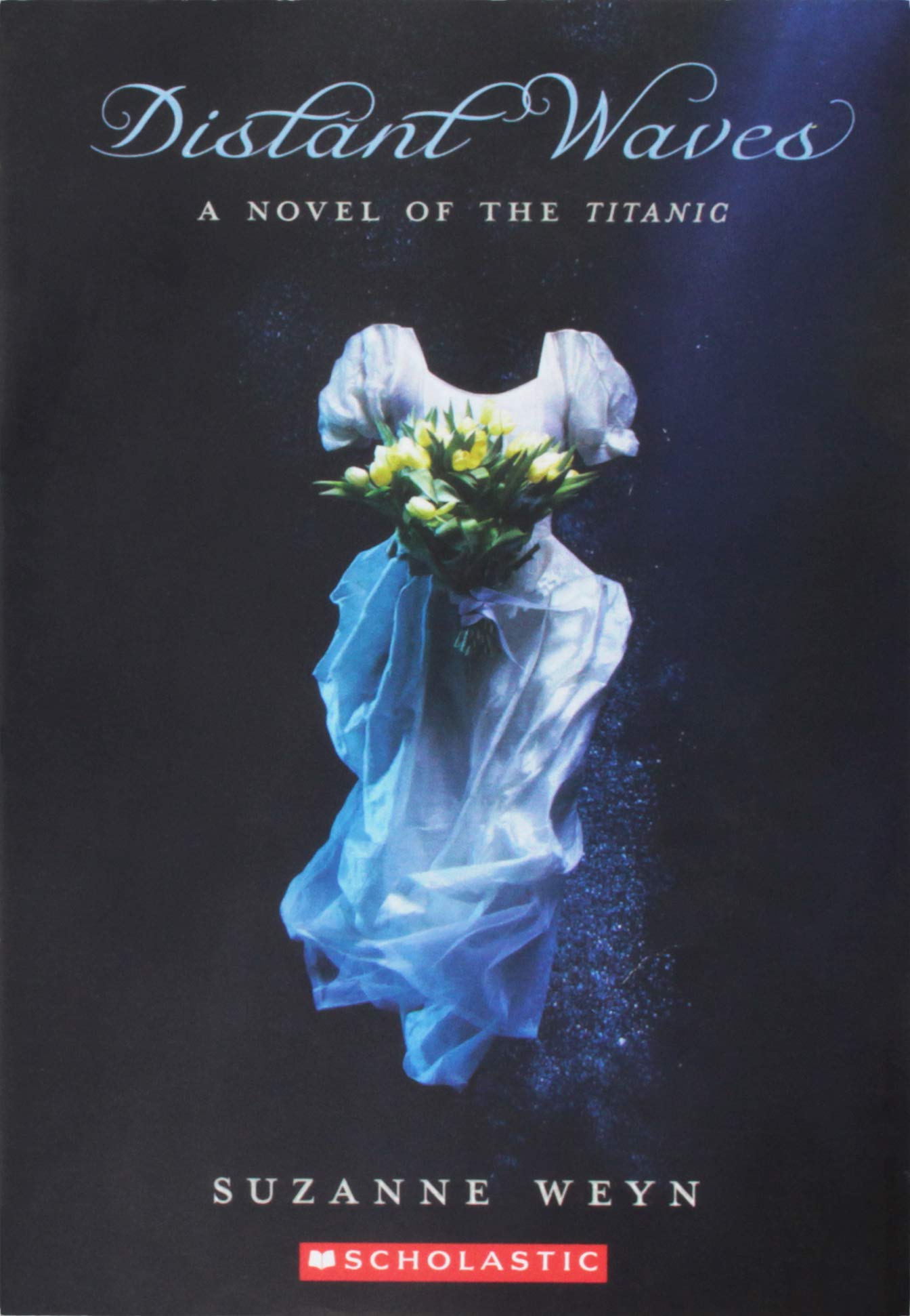 Cover of Distant Waves a Novel of the Titanic