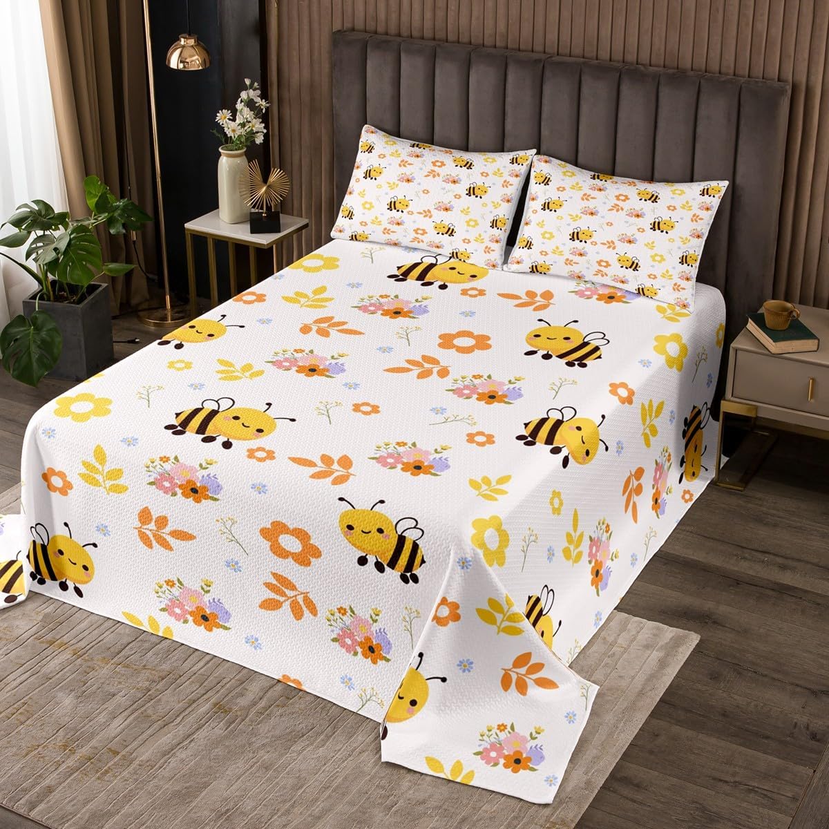 Feelyou Cute Bee Quilt Set Twin Size Honeybee Kids Coverlet for Boys Girls Teens Kawaii Bugs and Flowers Bedspreads Cartoon Wild Animal Farmhouse Quilted Bedspread Bedroom Decor Coverlet Set
