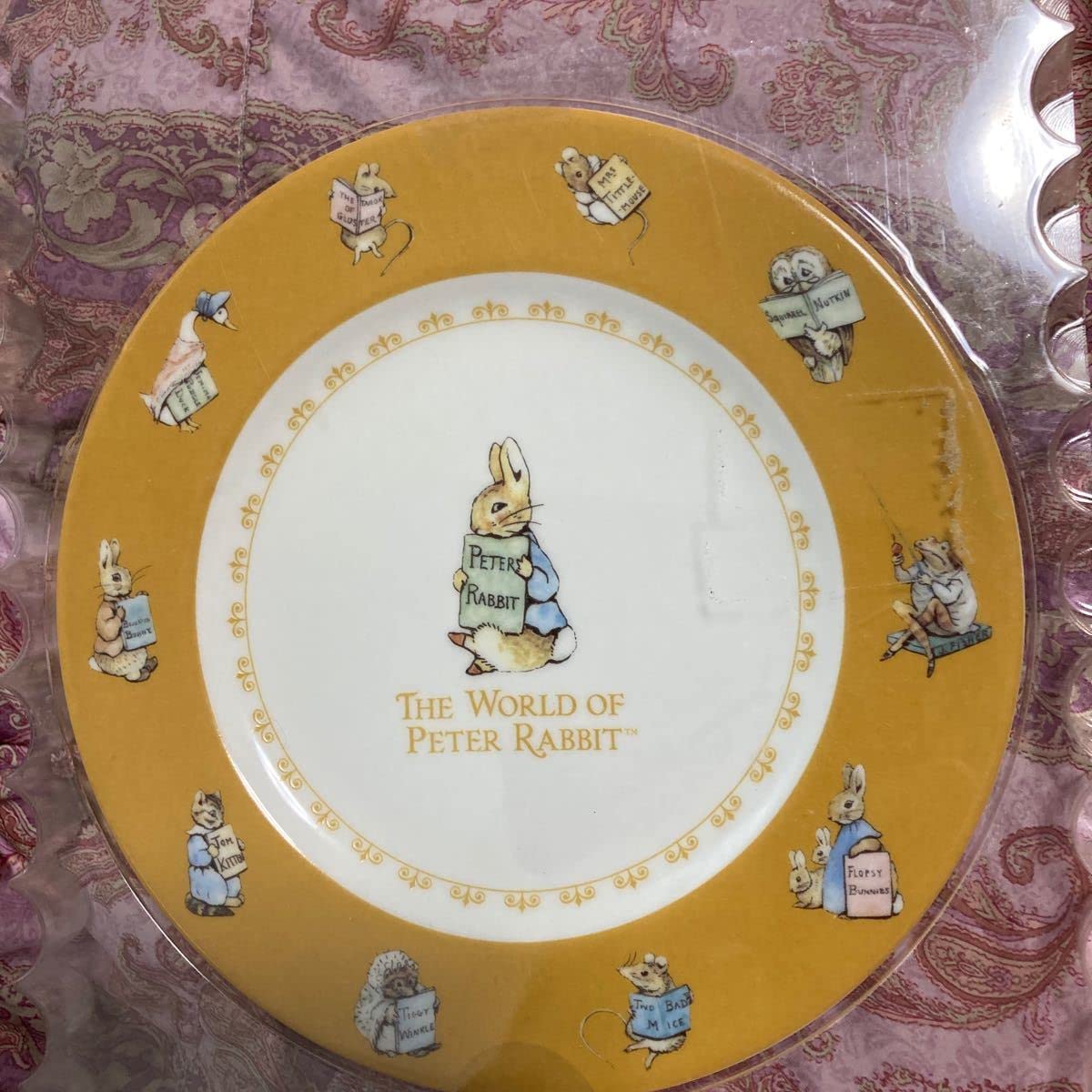 Amazon.co.jp: ピターラビットお皿1枚 絵皿 ピーターラビット : ホーム  