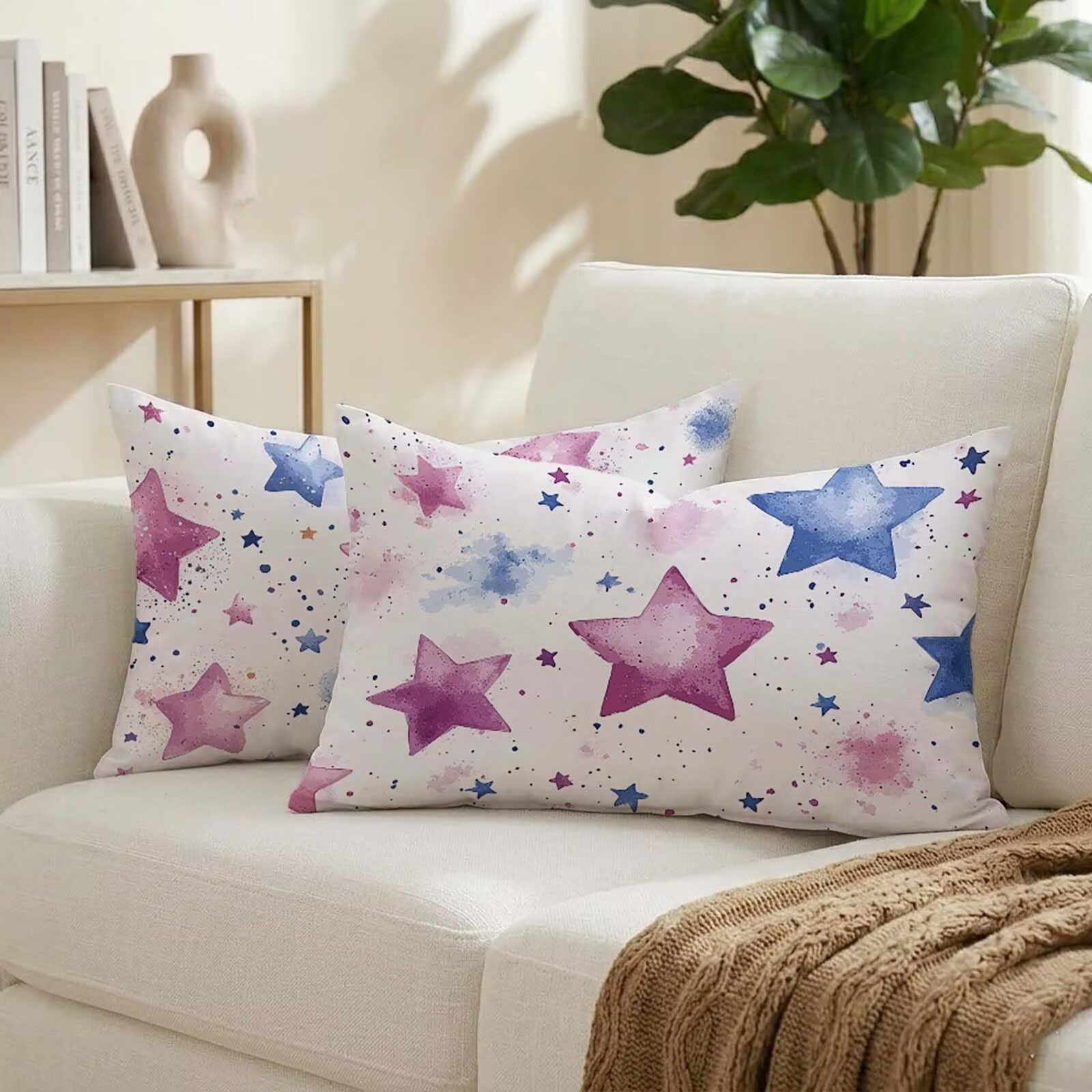 Housse coussin exterieur rectangulaire 50x80 cm violet pour un salon de jardin moderne et cosy