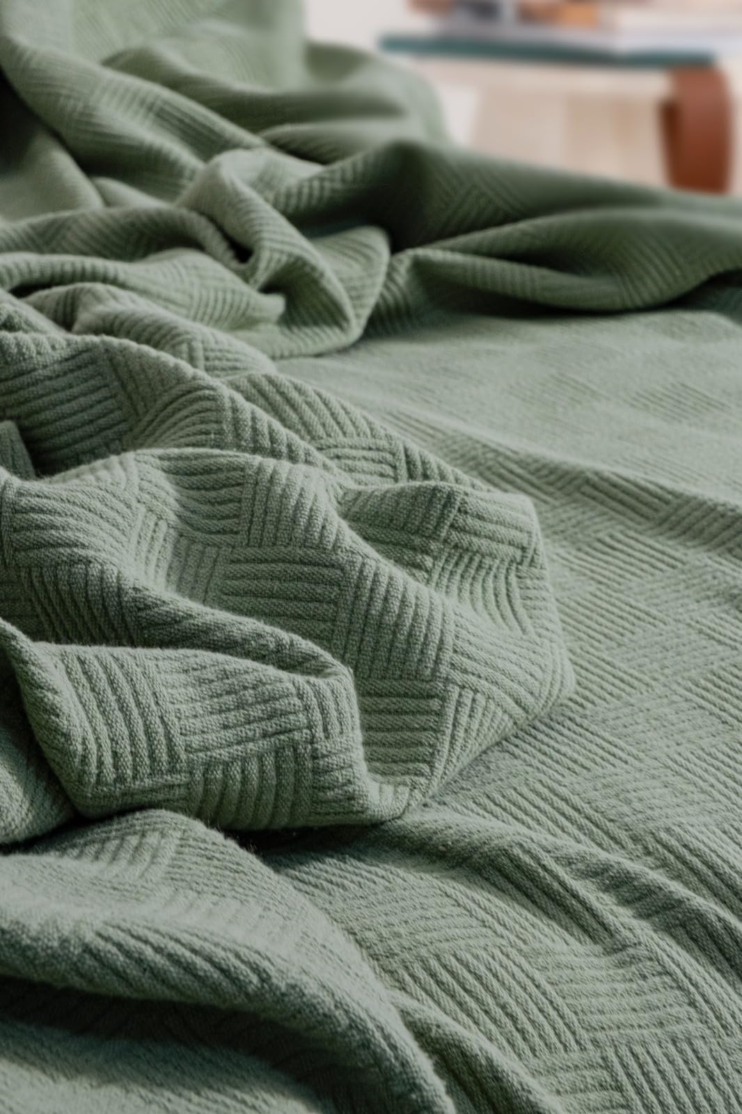 BOHORIA Tagesdecke 220x240 cm Chess | extra groß | 100% Baumwolle | Oeko-Tex® | Überwurf für Sofa, Sessel & Bett | Sofadecke Wolldecke Wohndecke (Emerald, 200 x 230 cm)