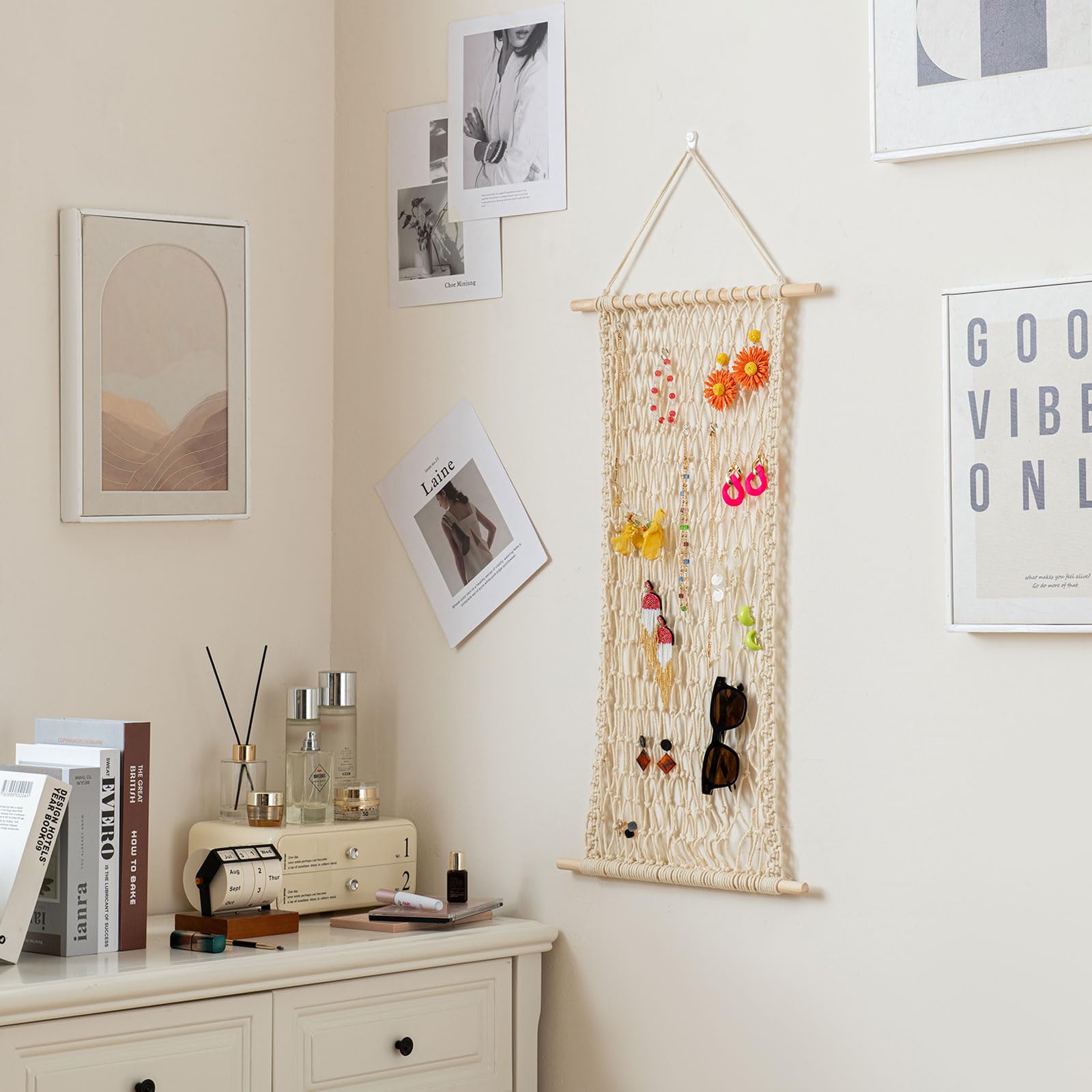 Pretty Jolly Organizer da appendere in rete per gioielli, macramè, da parete, per collane, orecchini, per ragazze, con 20 ganci a forma di S, per bracciali, collane e anelli (giallo)
