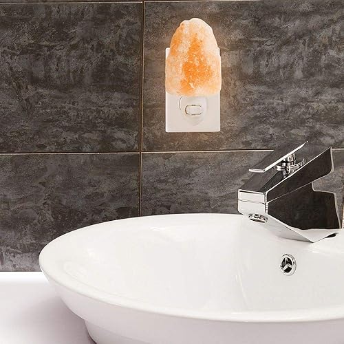 Vista 3 de Luz nocturna del Himalaya 100% natural, piedra de sal de corte natural con enchufe de pared giratorio de 360°, incluye bombilla nocturna, 2 pulgadas