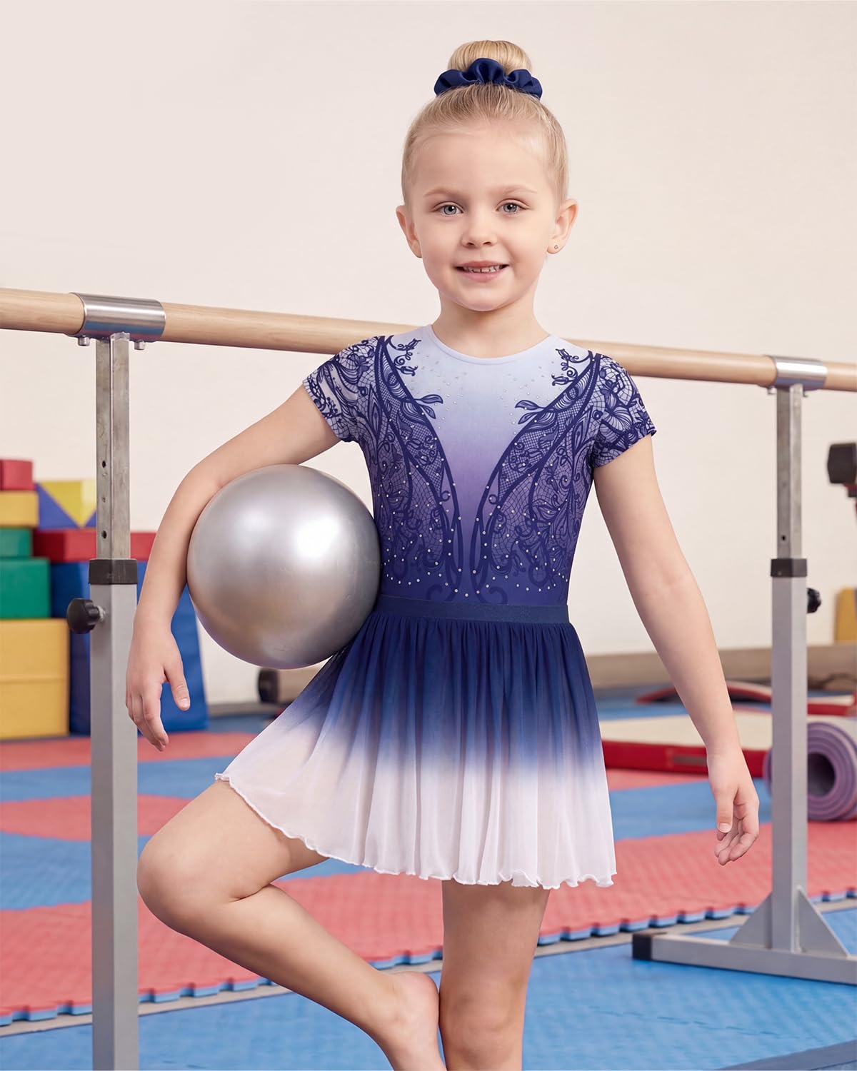 Gogokids Justaucorps de gymnastique pour fille avec jupe, manches courtes avec strass scintillants et imprimés, ensemble de danse 3 pièces pour ballet, yoga, performances - Tailles 3-12 ans