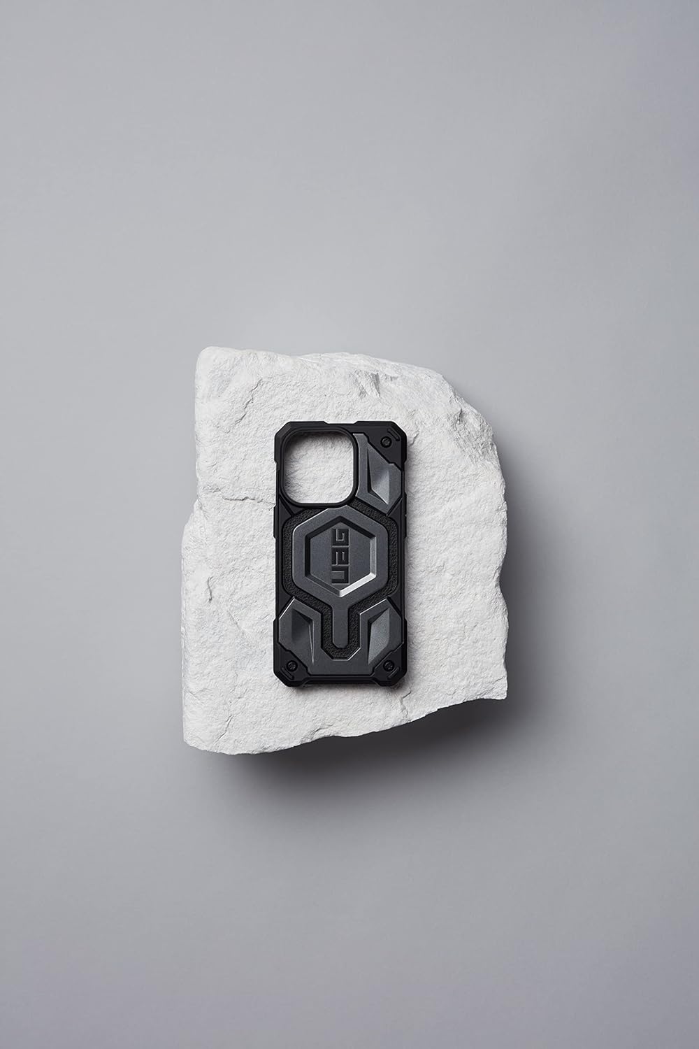 URBAN ARMOR GEAR UAG Designed for iPhone 14 Pro Max Case Silver 6.7" Monarch Pro Build-in Magnet Compatible with MagSafe Charging Rugged Shockproof Dropproof Premium Protective Cover