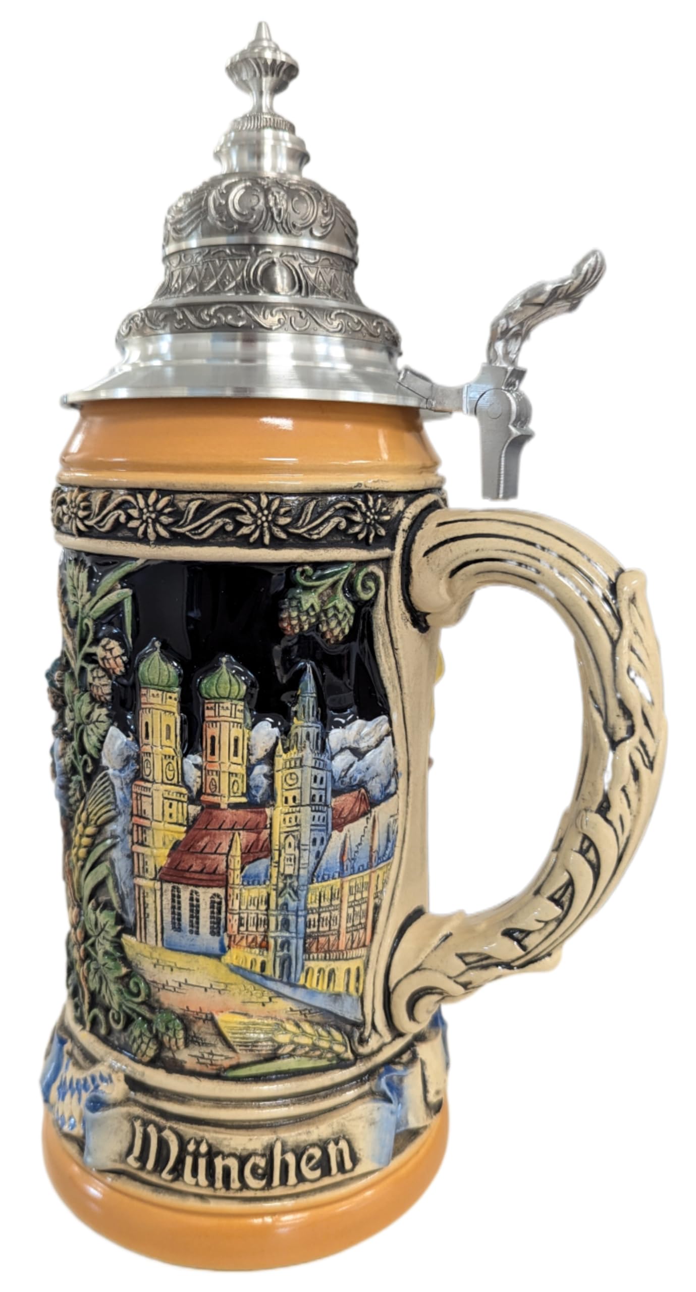 KING Bierkrug Oktoberfest 2025 München Jahreskrug -NEUHEIT- offizielles Plakatmotiv als Relief, handbemalt, limitierte Auflage, Zertifkat, Barock-Zinndeckel, Made in Germany