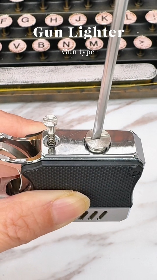 Encendedor de queroseno metálico clásico, recargable miniatura 7