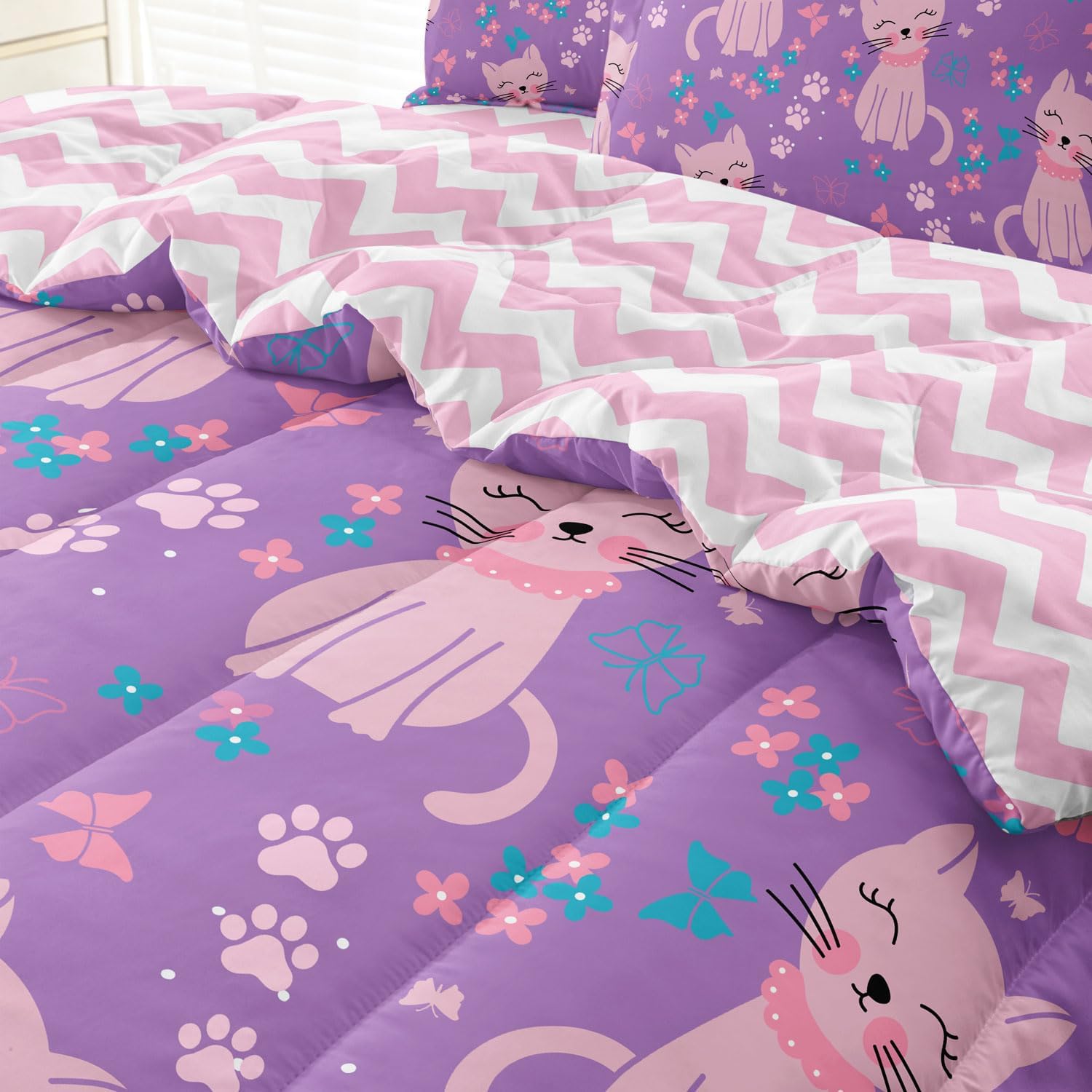 5 Piece Girls Cat Comforter Set Twin Size Bed in A Bag Pink Cute Cartoon Cats Bedding Set for Kids Teens (1 Comforter, 1 Flat Sheet, 1 Fitted Sheet, 2 Pillowcases), Purple Pink - Image 5
