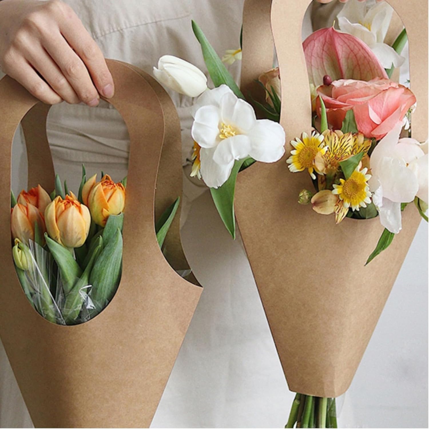 llqjjhh 50 Pcs Kraft Paper Flowers Gift Bags, Flower Bags for Bouquets with Handle，for Wedding，Flower Bar Supplies，Home Decoration （Brown）