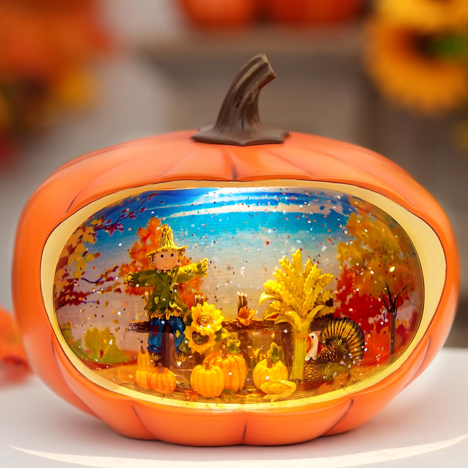 HOLYHOM Pumpkin Snow Globe