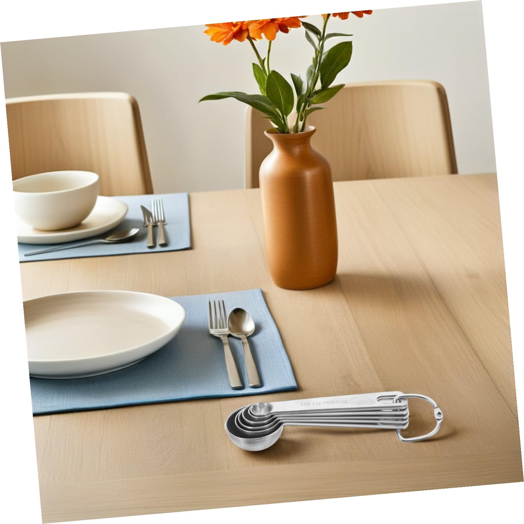 2 Sätze Edelstahl Messbecher und Messlöffel Set Robust Langlebig für Präzises Messen von Trockenen und Flüssigen Zutaten Komfortable Griffe Vielseitig für Backen Kochen