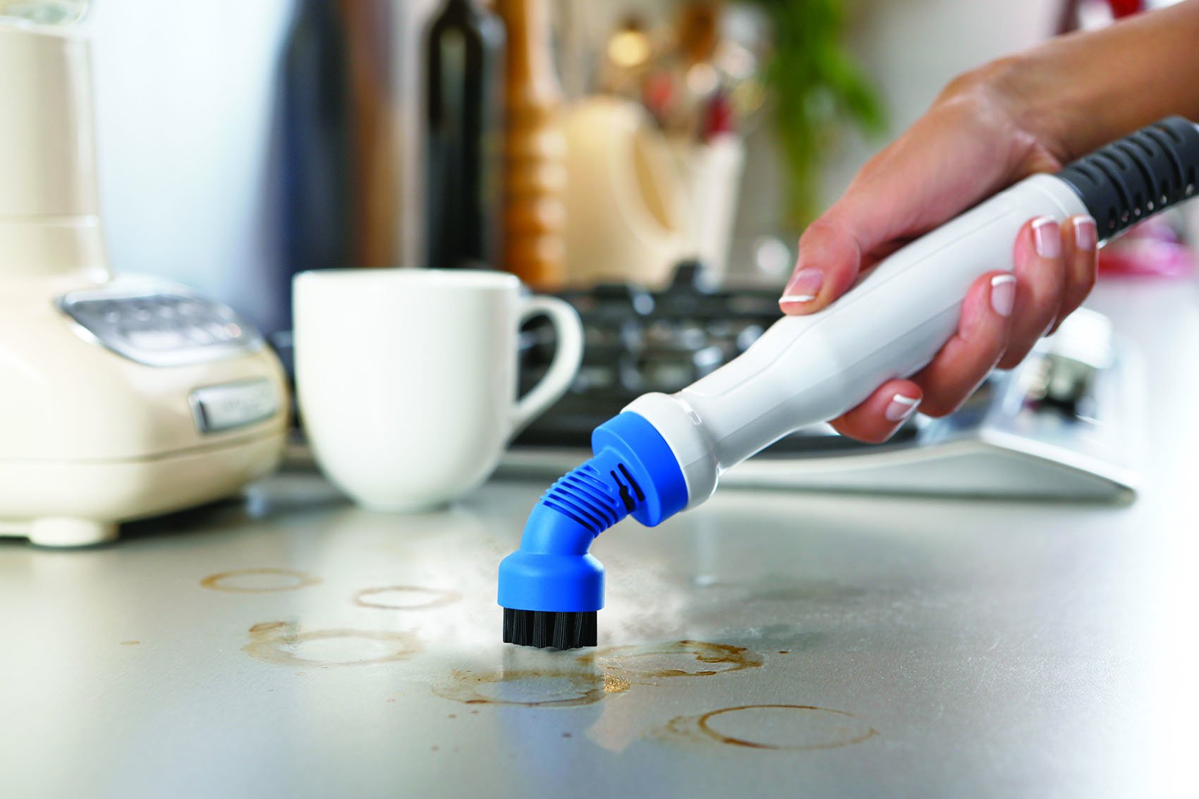 BLACK+DECKER, Scopa a Vapore Lavapavimenti Steam Mop 7in1, Testa Pivotante Adatta a Tutte le Superfici, con Tecnologia Autoselect per la regolazione del vapore, Capacità 500 ml 1600 W. FSMH1321-QS