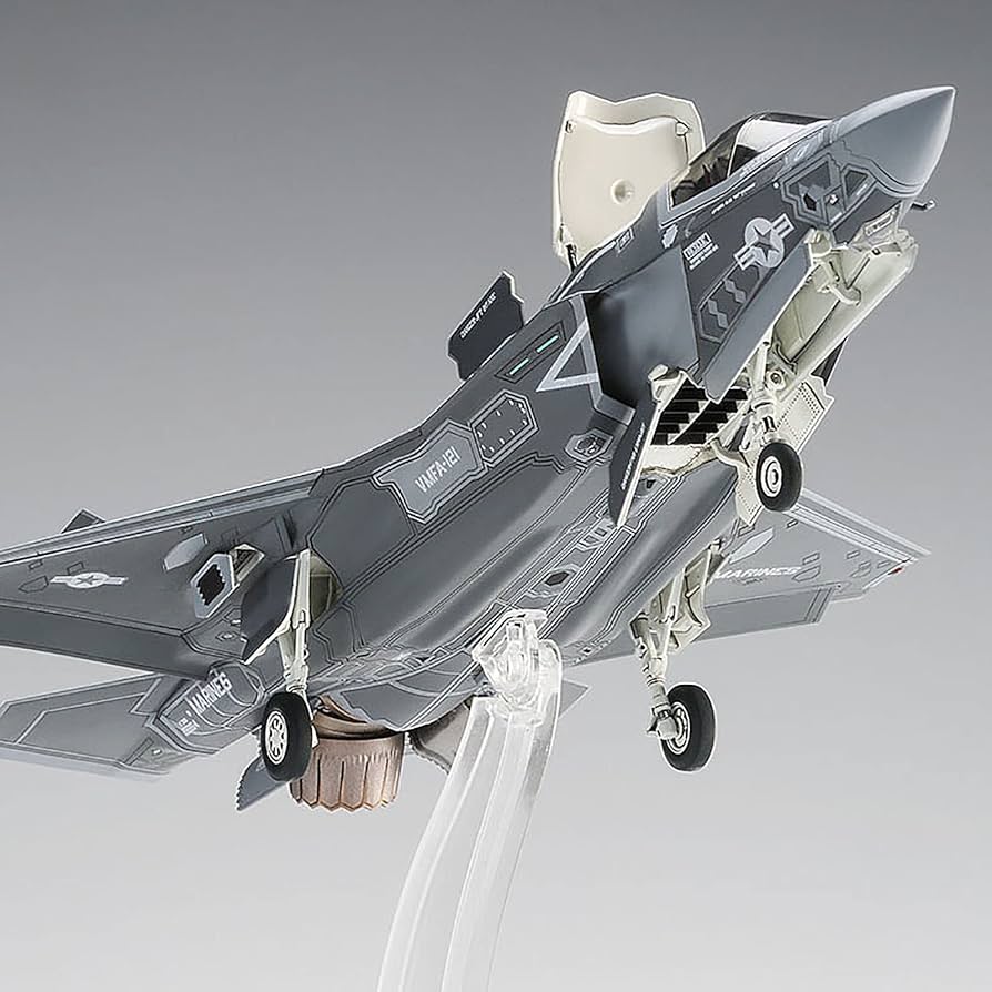 F-35 1/72スケールモデル Amazon.com: DKHOUN 1:72 Scale Model Airplane F-35 Lightning