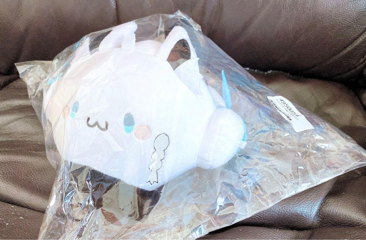 Amazon.co.jp: ホロ 白上フブキ 3周年記念 フブチュン ぬいぐるみ