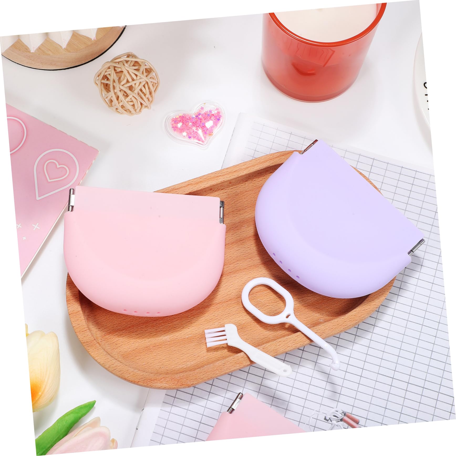 4 Stück Retainer Box Sakura und Lila Tragbare Schlanke Aufbewahrungsbox für und Herausnehmbare Prothesen mit Sicherem Verschluss und Optimaler Luftzirkulation