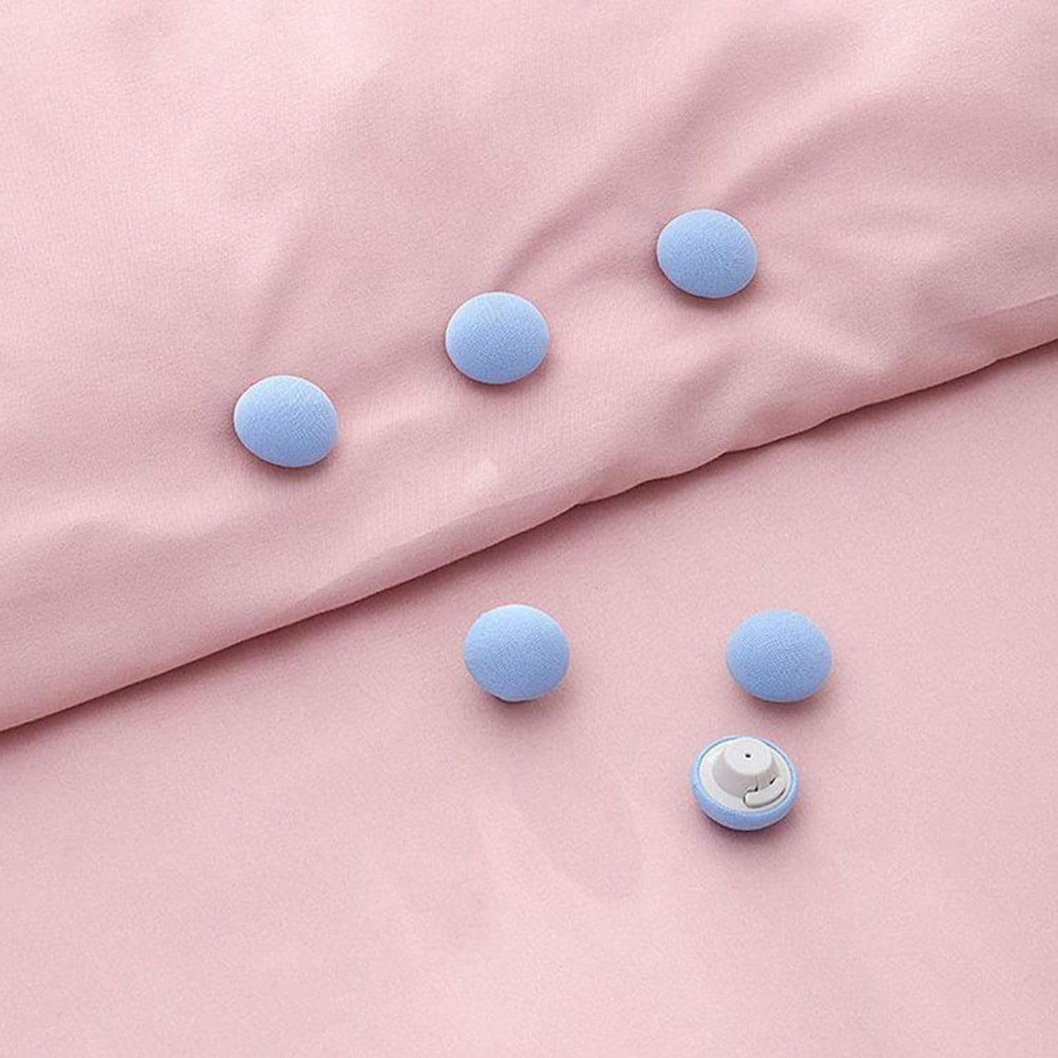 Jeyux Bed Sheet Clips Mushroom Duvet Cover Pins Holding Clips Non-Slip Cover Fixator Comforter Quilt Anti-Movement Bed Quilt Clamps with One-Key Unlock for Blanket (pcs) (8, Blue) 4