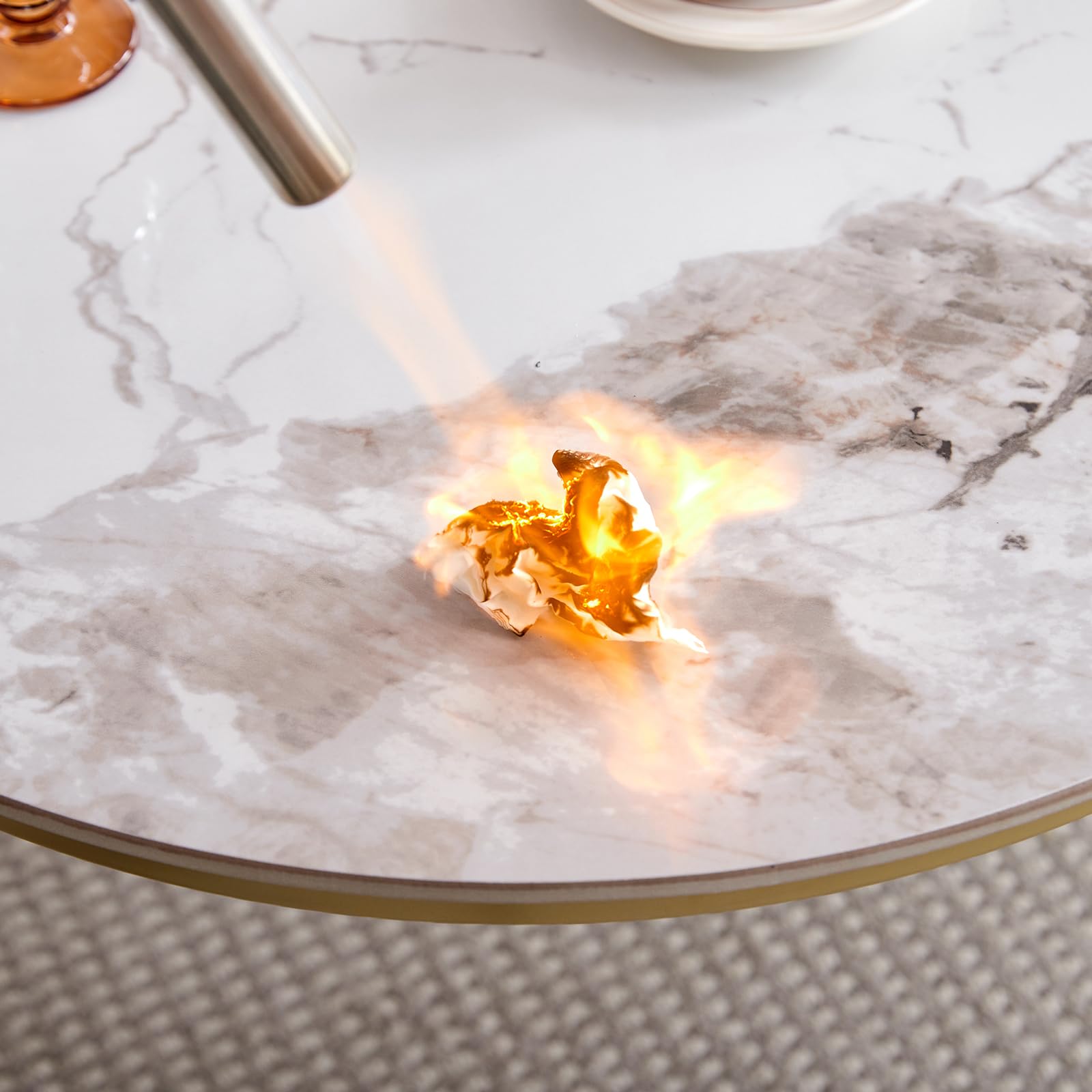 Set di 2 Tavolini da Caffè Impilabili in Marmo con Piano in Marmo Pandora e Struttura in Metallo Dorato, Tavolino Rotondo Moderno da Soggiorno - 70 x 70 x 45 cm