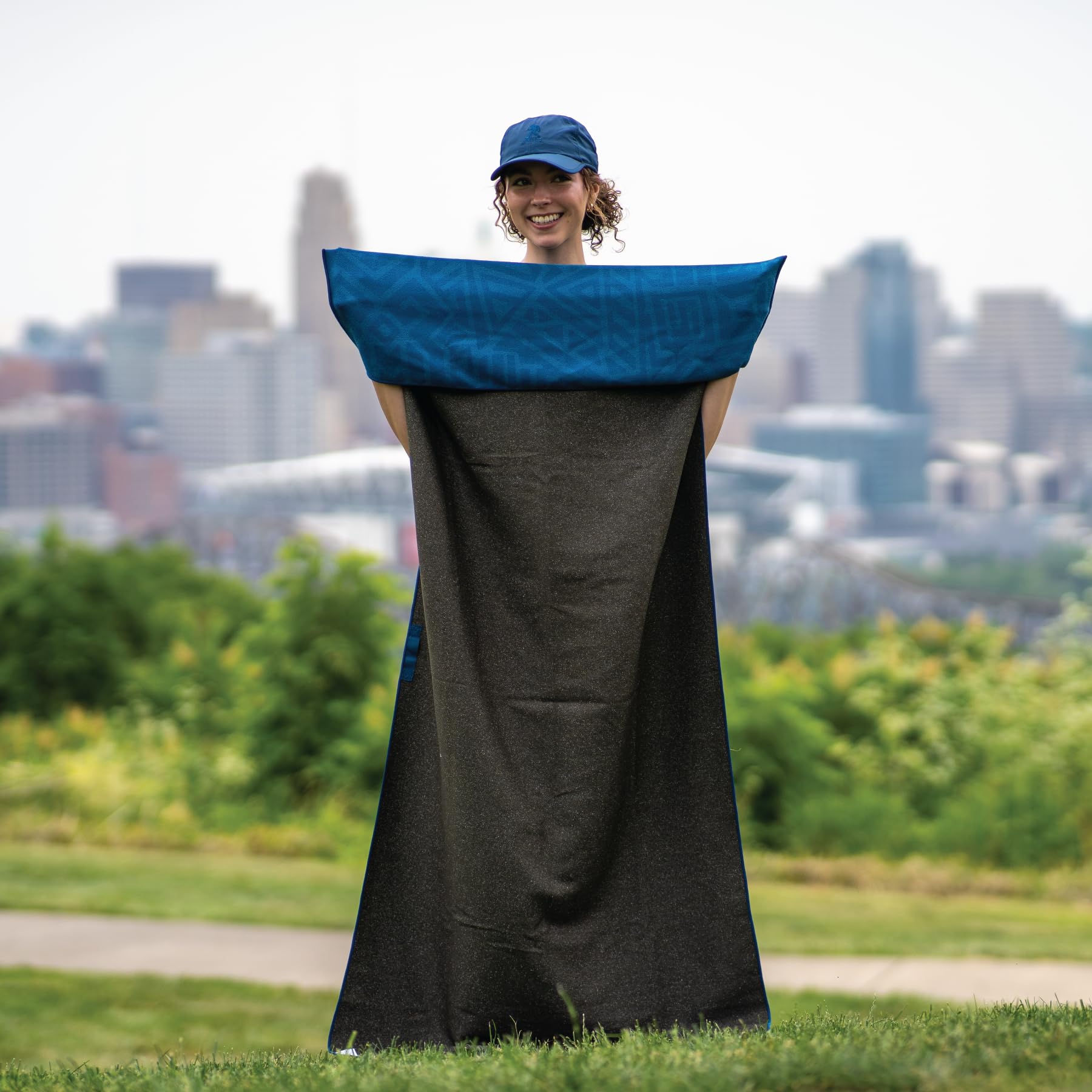 Sprints Athletic Running Towel, Full-Sized, Car