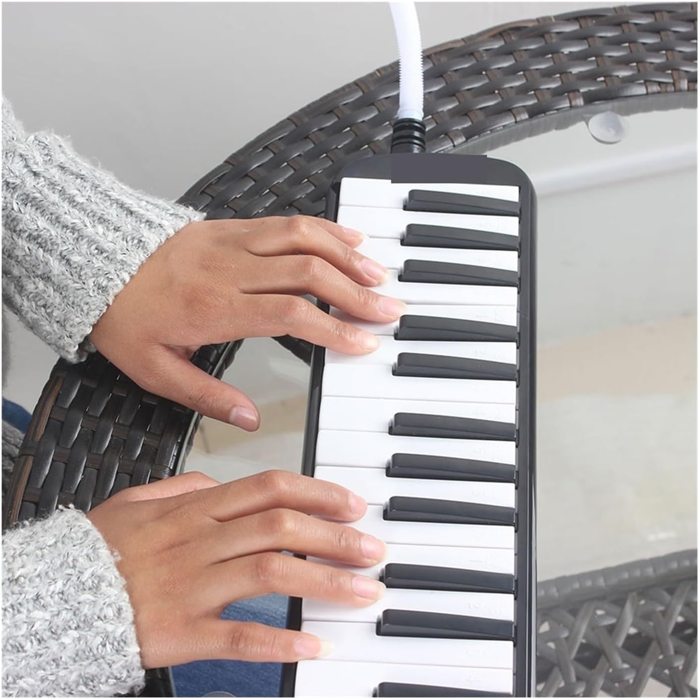 Melodica With Soft Bag For Beginners 37 Key Musical Instrument Portable Mouth gan Wind Instrument Mini Piano(Green)