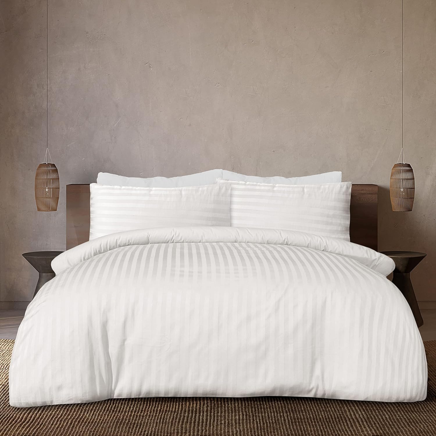 Sleepdown Satin Stripe Duvet Cover and Pillowcase Set White Double | Hotel Quality 250 Thread Count Premium Polycotton Bedding | Super Soft, Easy Care & Breathable Bed Linen (200cm x 200cm)