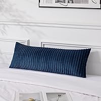 Vista 120 de UGASA - Fundas de almohada decorativas de terciopelo suave y sólidas de Navidad para sala de estar/sofá, 16 x 16 pulgadas, 2 unidades, color burdeos