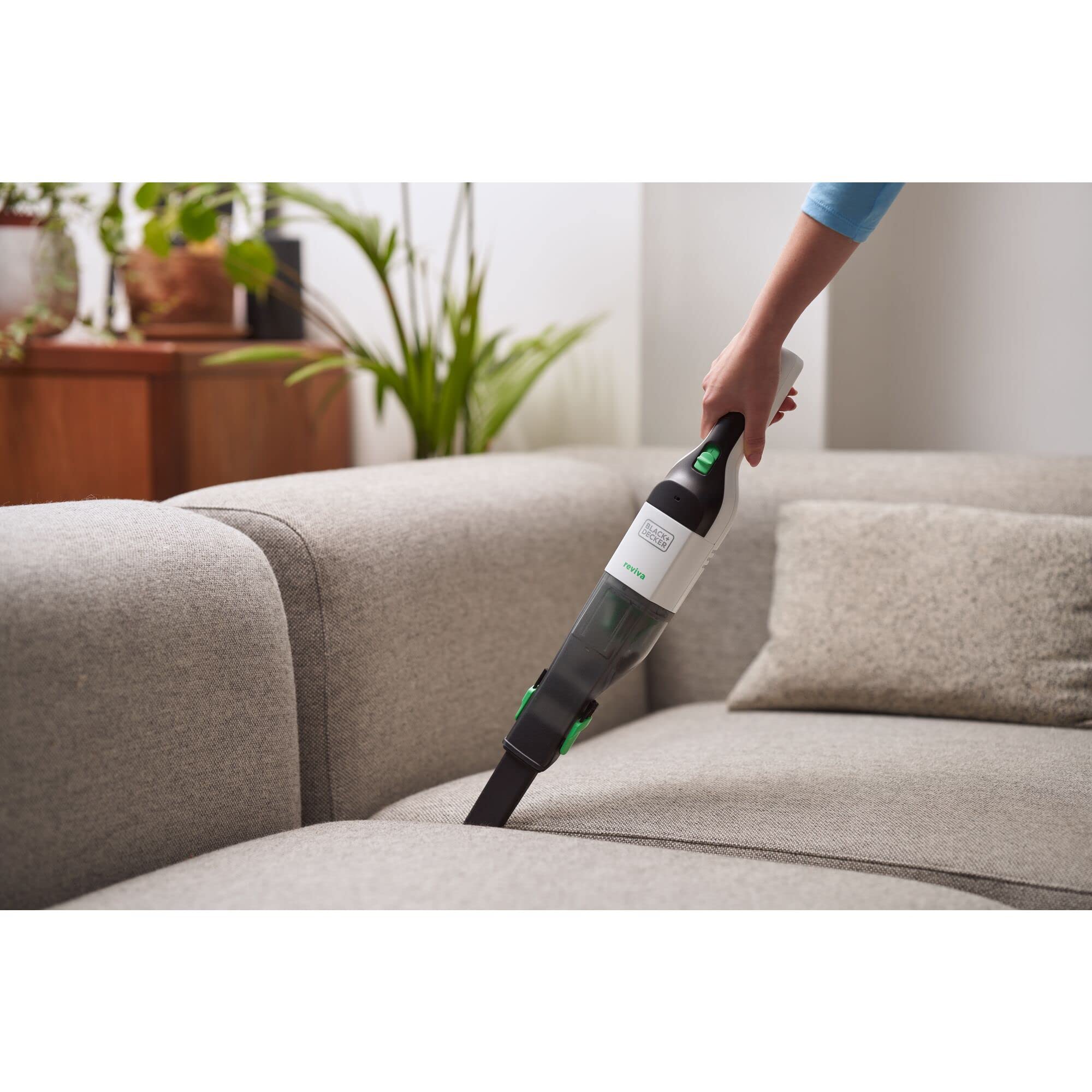 Black+Decker REVHV8CA-QW Aspirabriciole Manuale REVIVA 7.2 V, Bianco e Verde