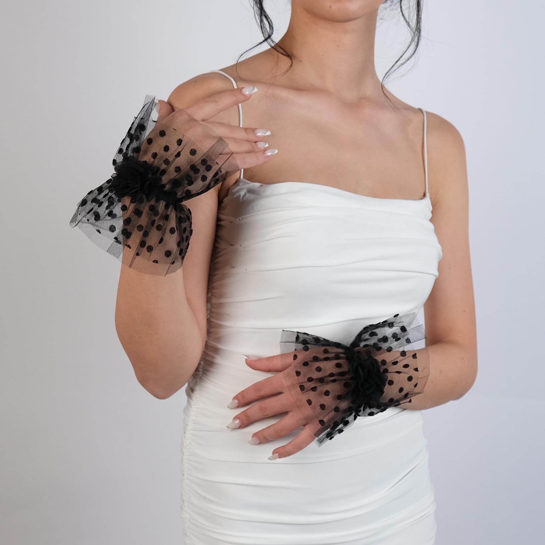 LIMELIA Braut-Hochzeitshandschuhe für Damen und Mädchen, durchsichtiger Tüll mit Punkten für Geburtstag, Festzug, Kostüm, Henna-Nacht, Schwarz