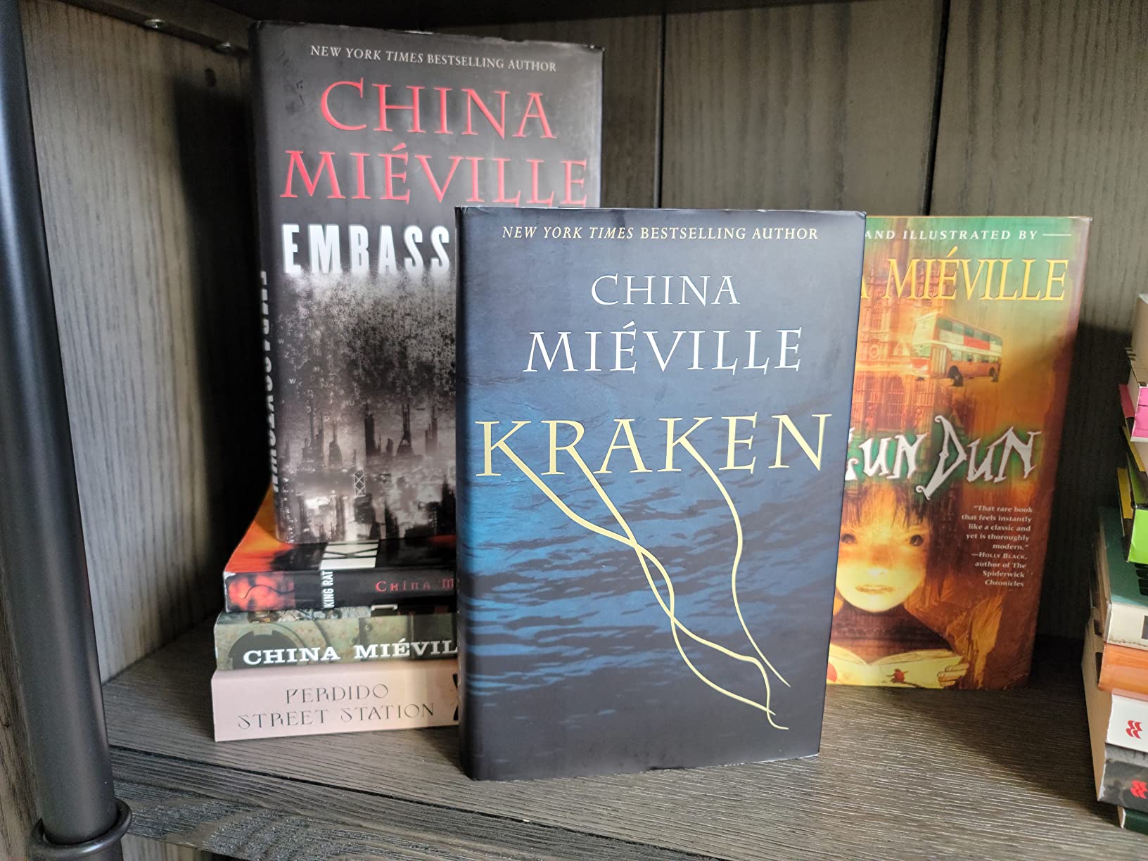 Kraken Mieville, China 9780345497499 Books