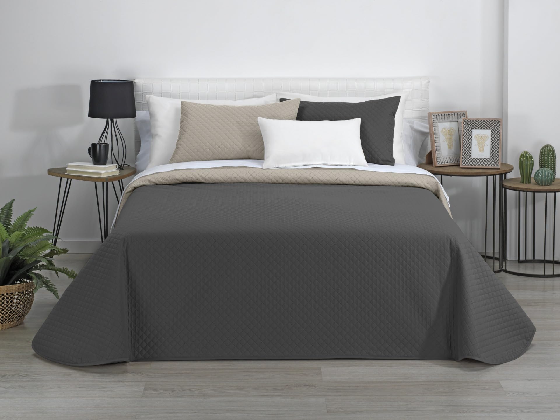 Couvre-lit matelassé toutes saisons pour lit de 105 cm gris et anthracite