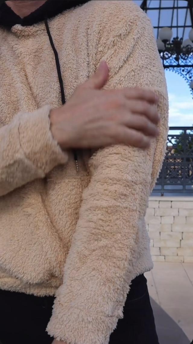 Amazon.com: ZAFUL Color Blocking Fuzzy Hoodie Unisex Men Sherpa