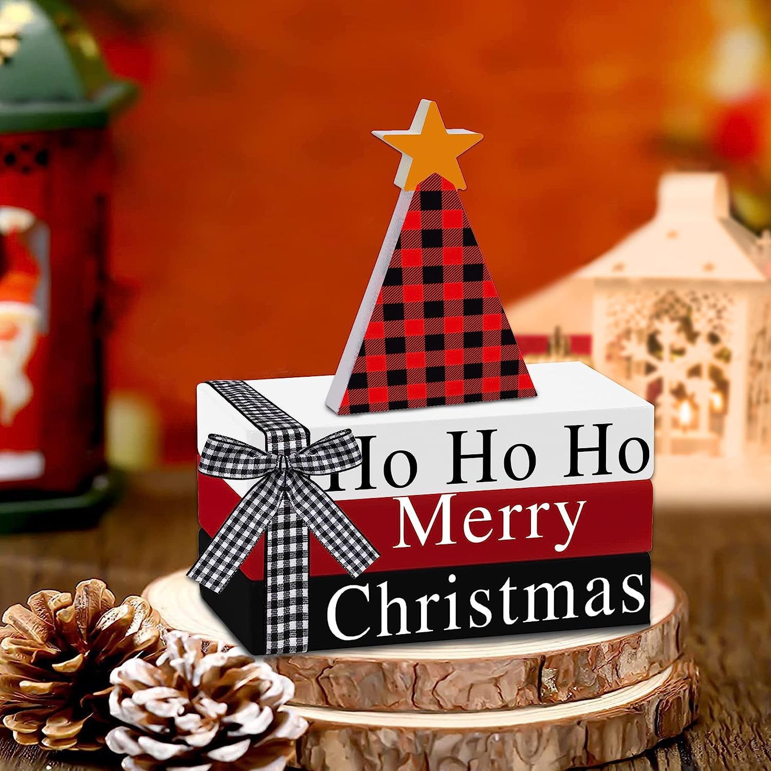 Livres de Noël empilés pour une décoration de ferme rustique en bois