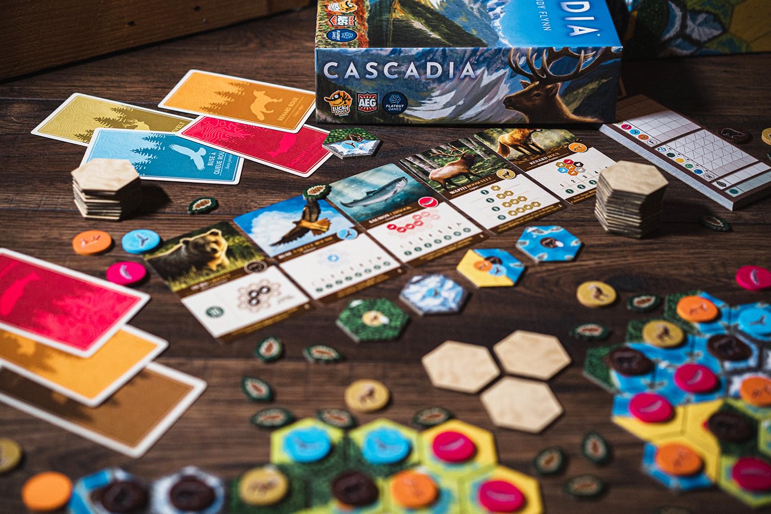 Lucky Duck Games - Cascadia, französische Version, Brettspiel, Brettspiel, ab 10 Jahren, 1 bis 4 Spieler, 30-45 Minuten