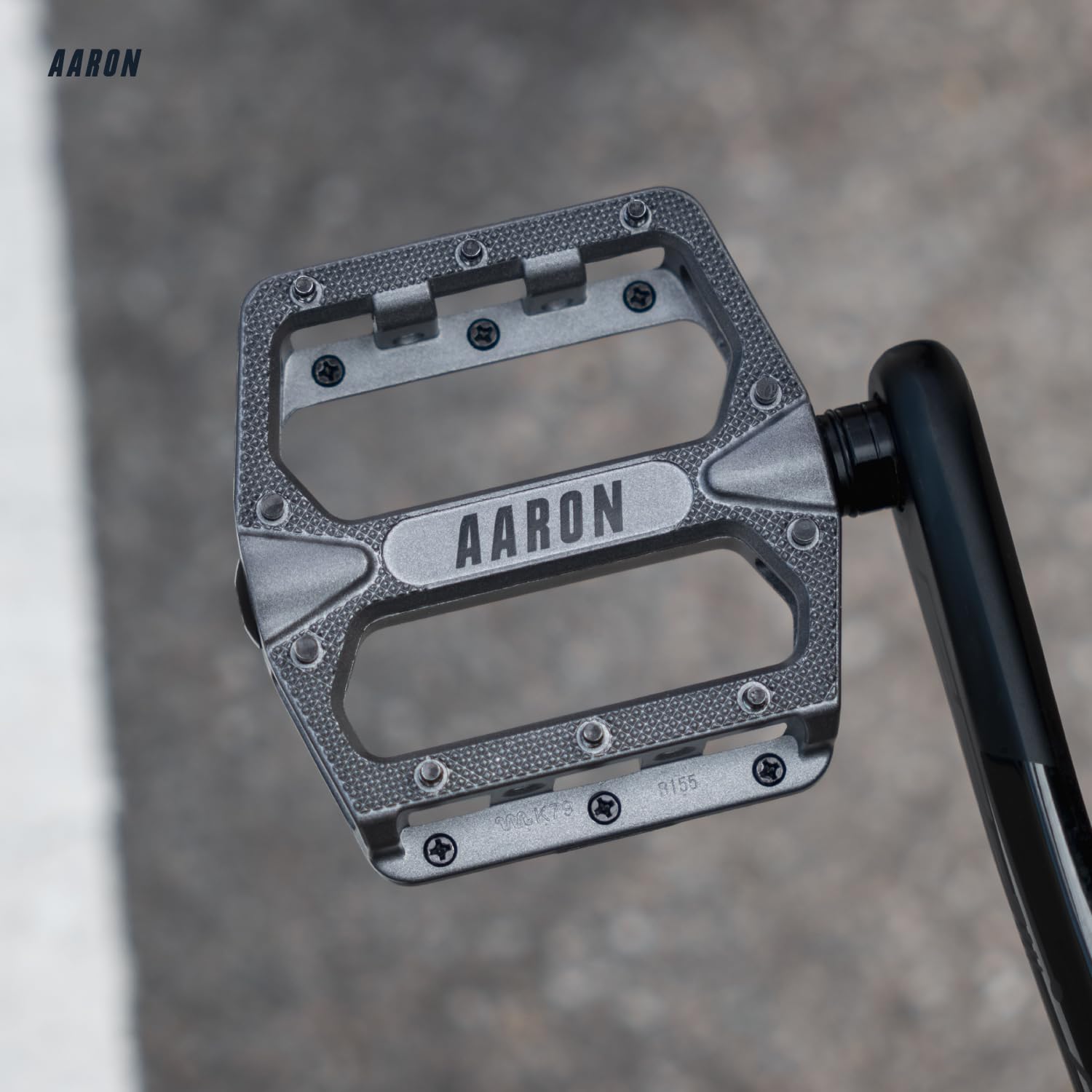 AARON Pedales para Bicicleta de montaña, Pedales Planos, Rock, con cojinetes de Calidad y un Agarre Superior, de Aluminio