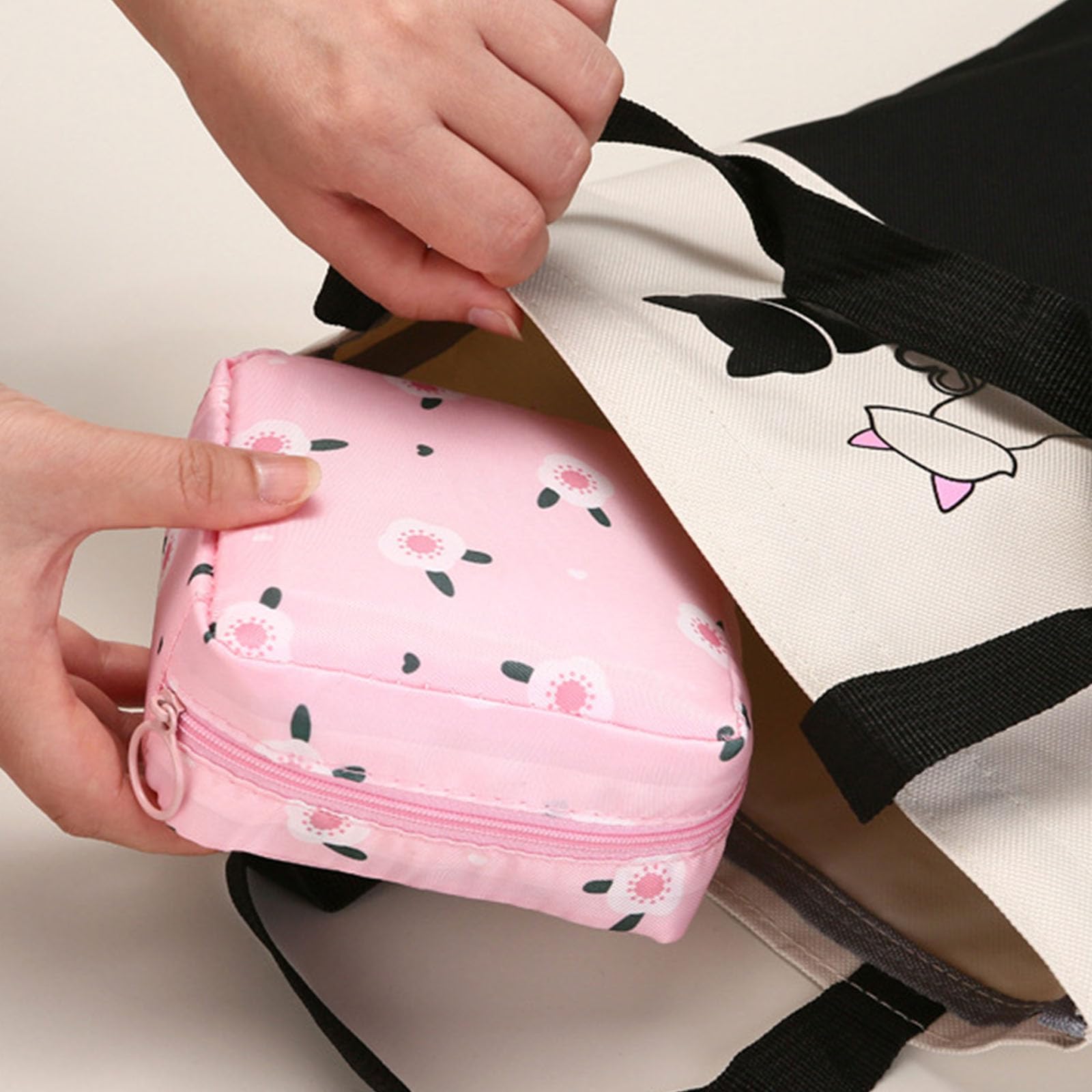 Borsa da viaggio per l'igiene delle donne uniche tasche interne multiple per l'organizzazione di assorbenti igienici e piccoli articoli da toeletta da donna piccoli sacchetti cosmetici e bagnati