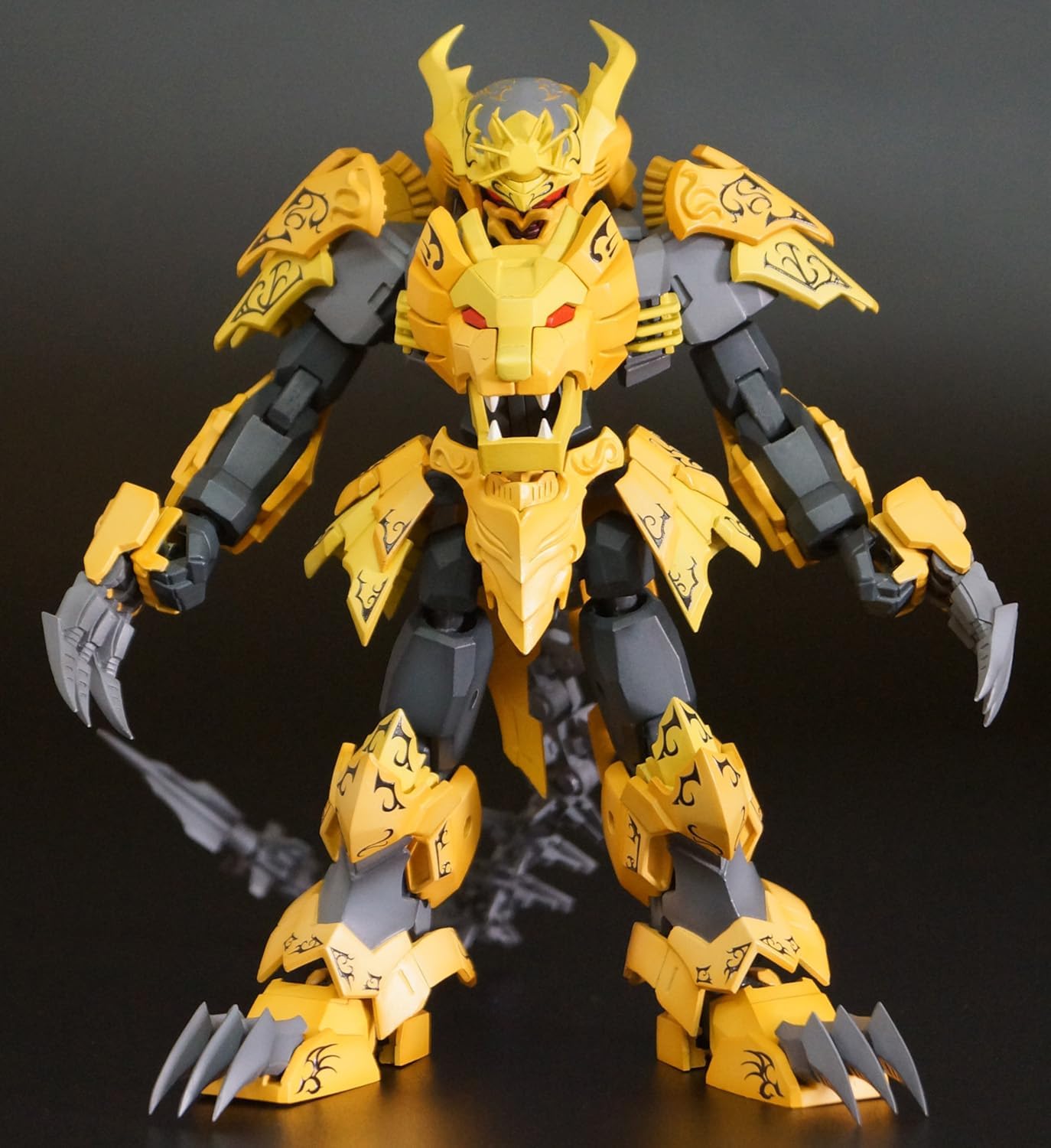 Plum Pla Act 17: Gaou Armor Decoration Plastic Model Kit