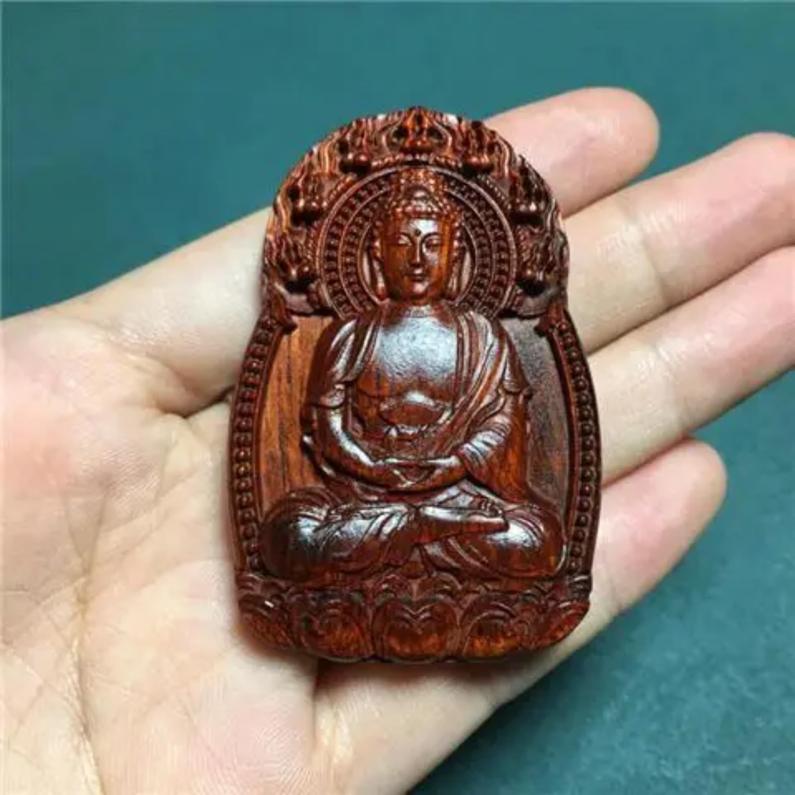 Pendentif statue de Bouddha Amitabha en palissandre précieux collier sculpté d'exception