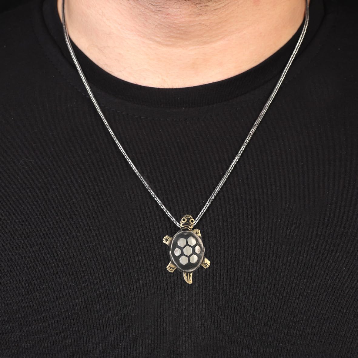 Collana Turtle - Ciondolo da motociclista in argento lucido con catena d'argento, collana da uomo + panno per la pulizia dell'argento in regalo (45 cm)