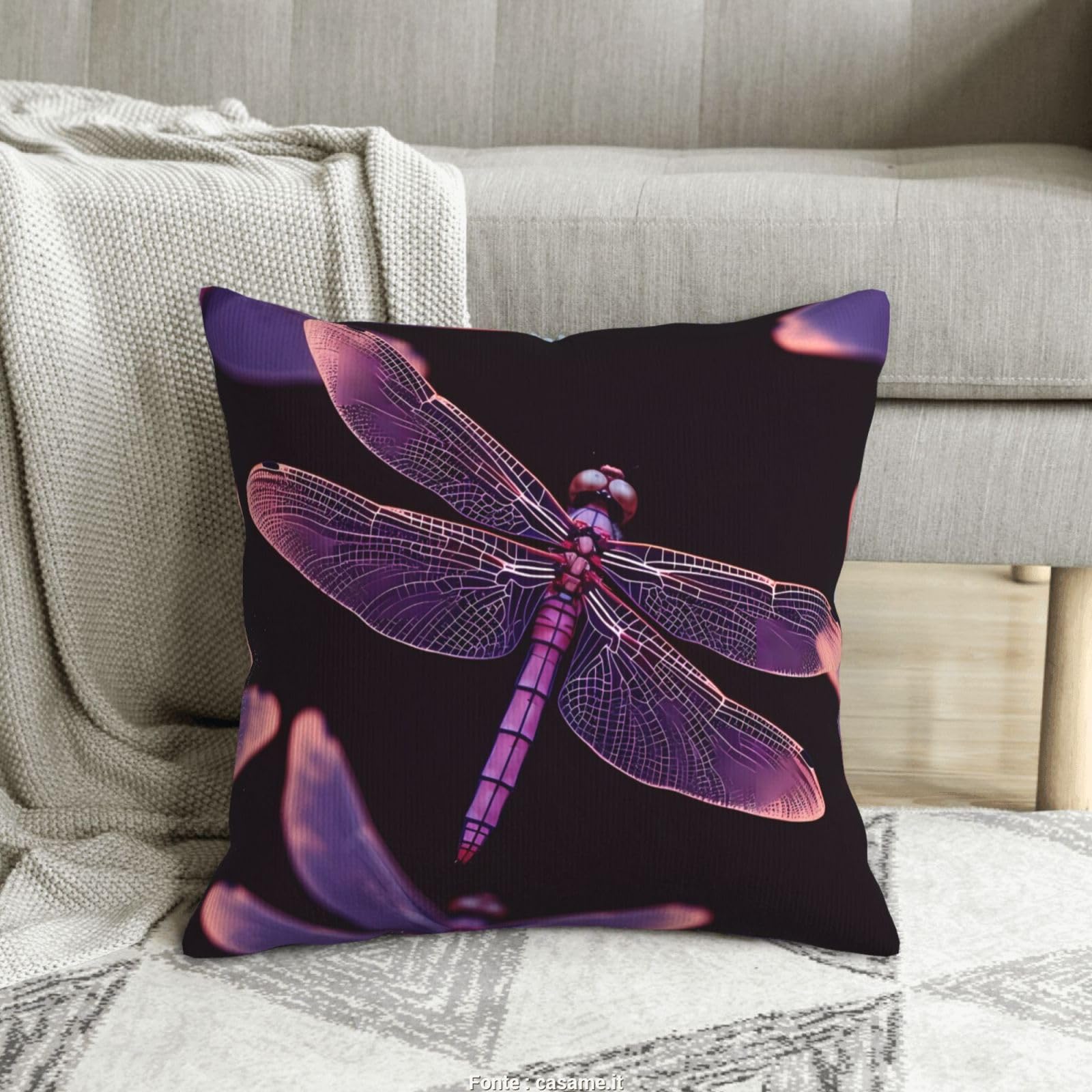 Housses de coussin violettes pour créer une ambiance cocooning dans le salon